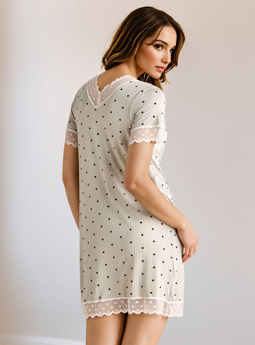 فستان نوم بطبعات منقطة وحافة دانتيل-women-clothing-nightwear-robes-image-2