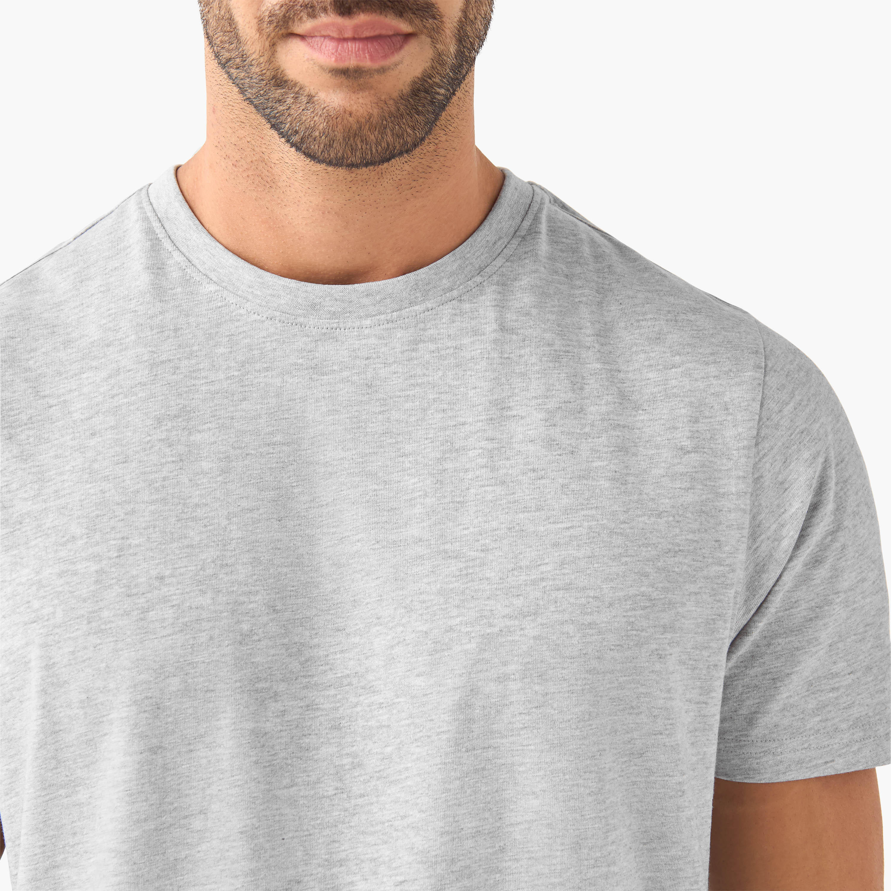 تيشيرت بياقة ضيقة وأكمام قصيرة - طقم من 3-men-clothing-tshirtsandpolos-tshirts-image-7