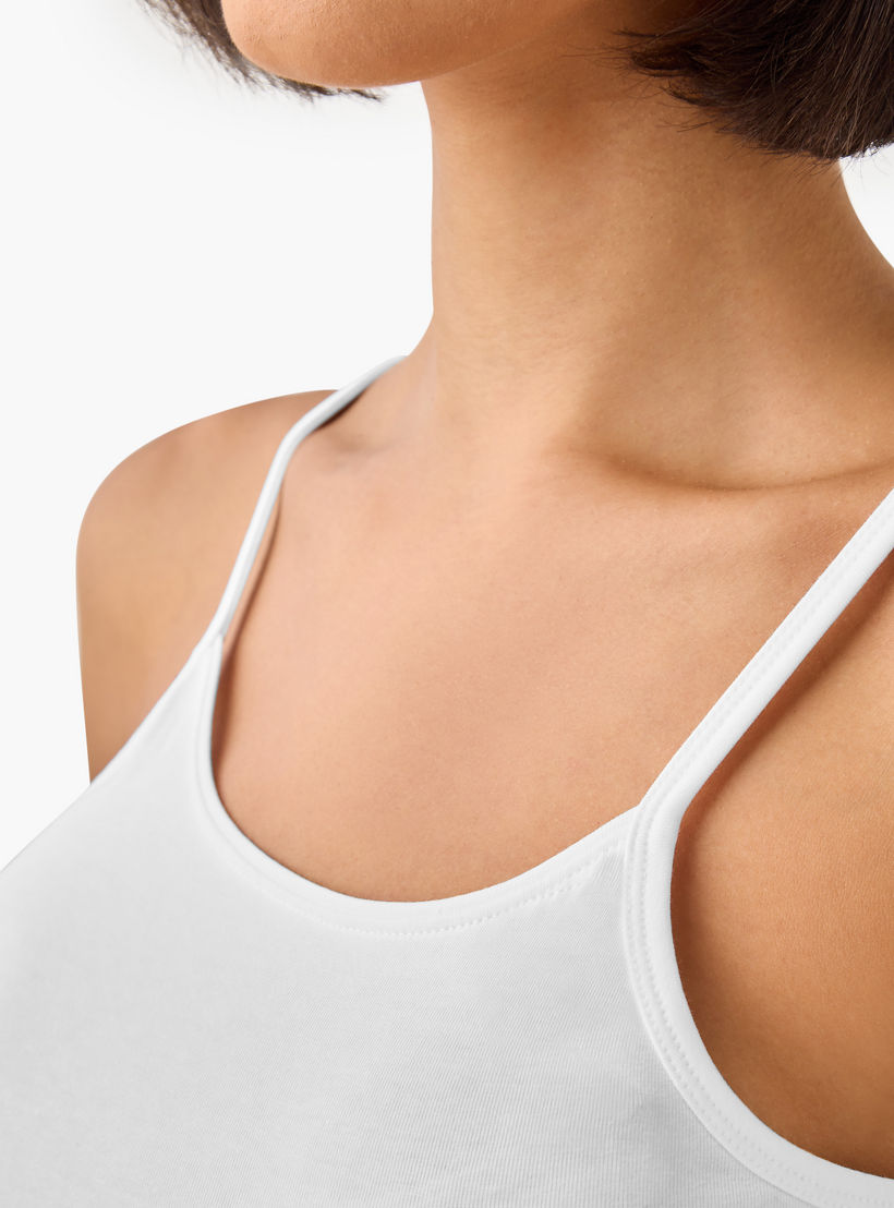 بلوزة كامي بياقة عميقة وحمّالات رفيعة من سبلاش بيزيكس - طقم من 3 قطع-women-clothing-tshirts-image-7
