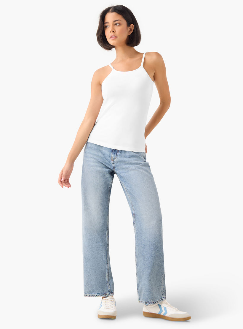 بلوزة كامي بياقة عميقة وحمّالات رفيعة من سبلاش بيزيكس - طقم من 3 قطع-women-clothing-tshirts-image-9
