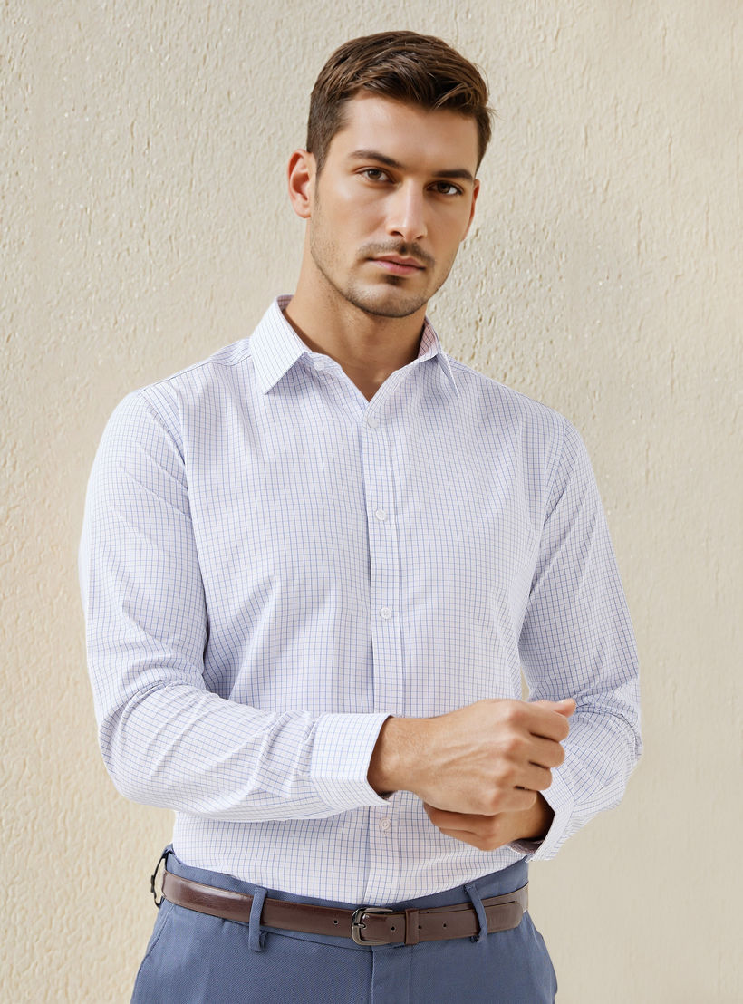 قميص كاروهات بقصة عادية وياقة وأكمام قصيرة-men-clothing-shirts-image-1