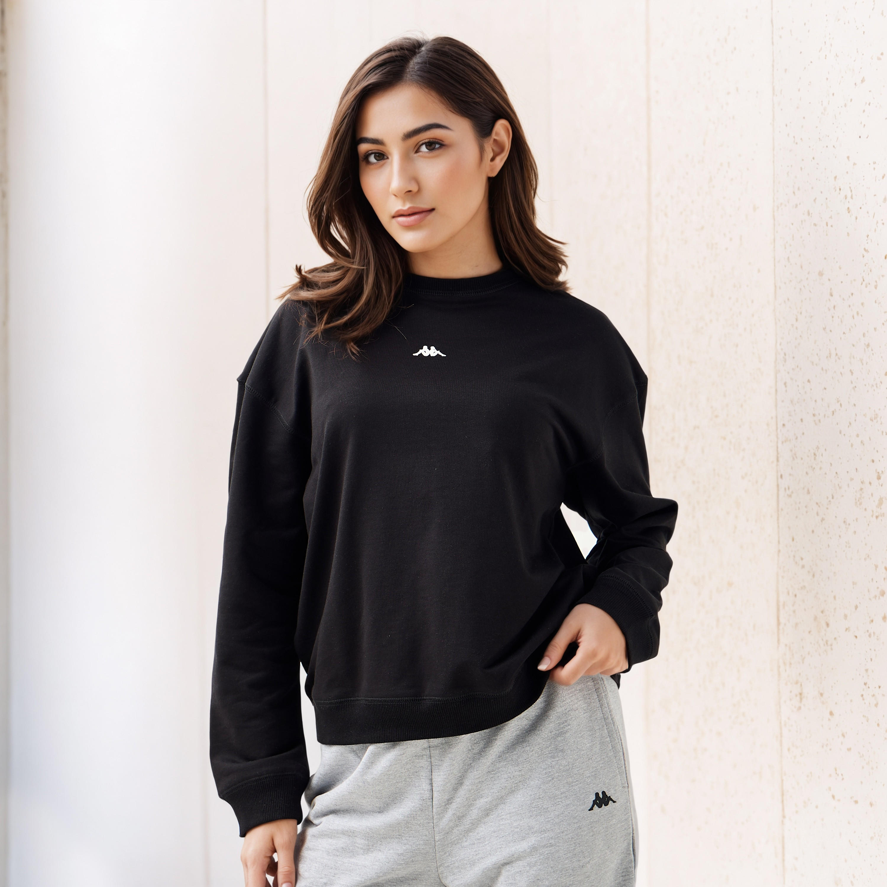 Kappa Relaxed Fit Sweatshirt-women-clothing-sportswearandactivewear-hoodiesandsweatshirts-image-6