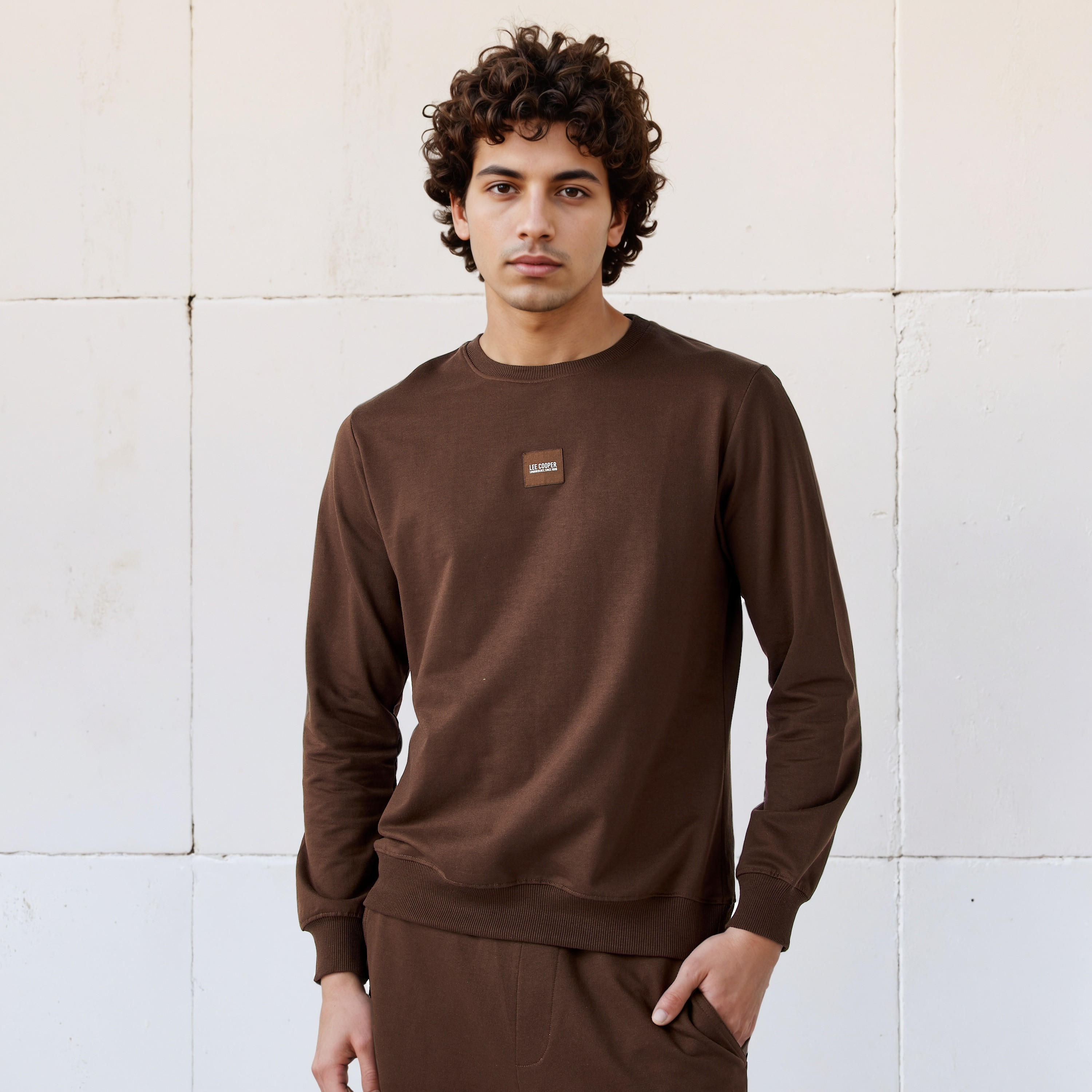 سويت شيرت بقصة عادية من لي كوبر-men-winterwear-hoodiesandsweatshirts-image-5
