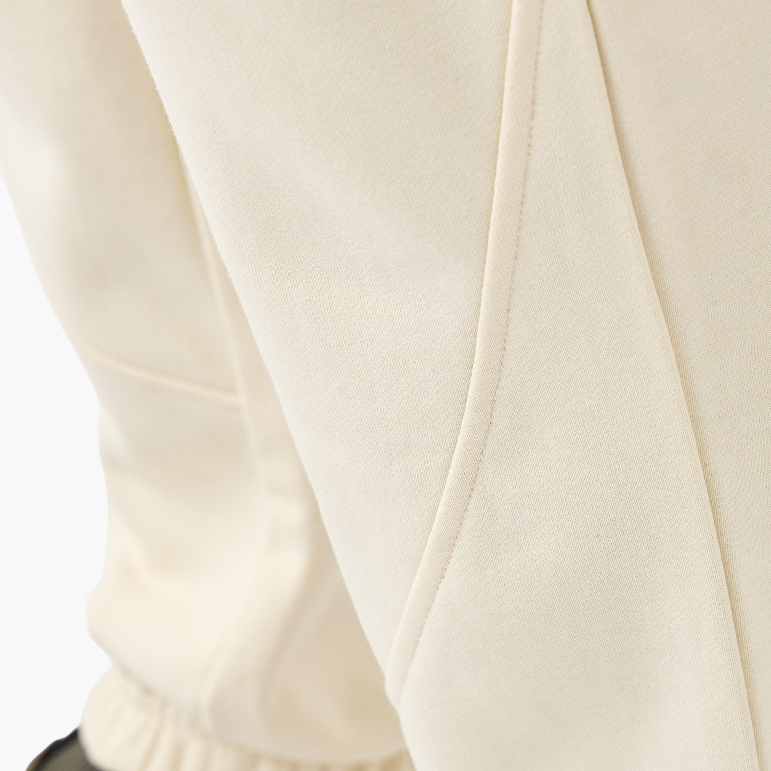 بنطلون رياضي بقصّة عادية وخصر مطاطي للرجال من كابا-men-clothing-sportswearandactivewear-bottoms-joggers-image-1