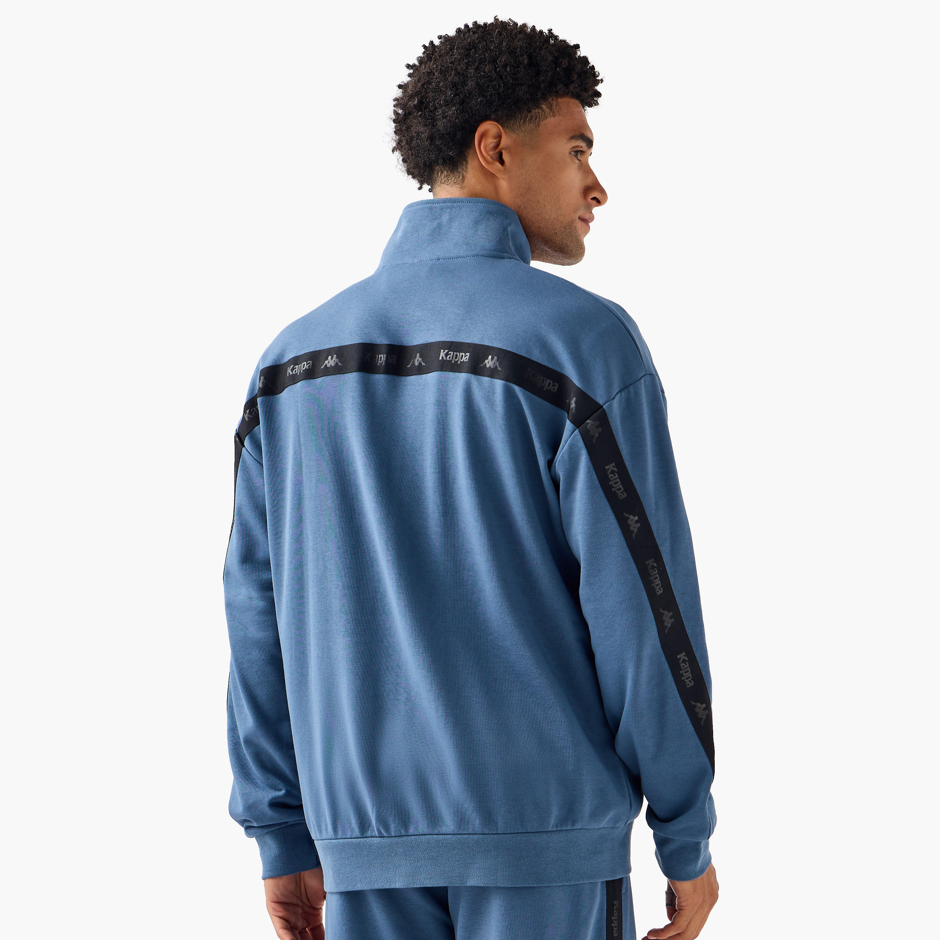 سويت شيرت رجالي بقصة عادية وياقة عالية من كابا-men-winterwear-hoodiesandsweatshirts-image-4