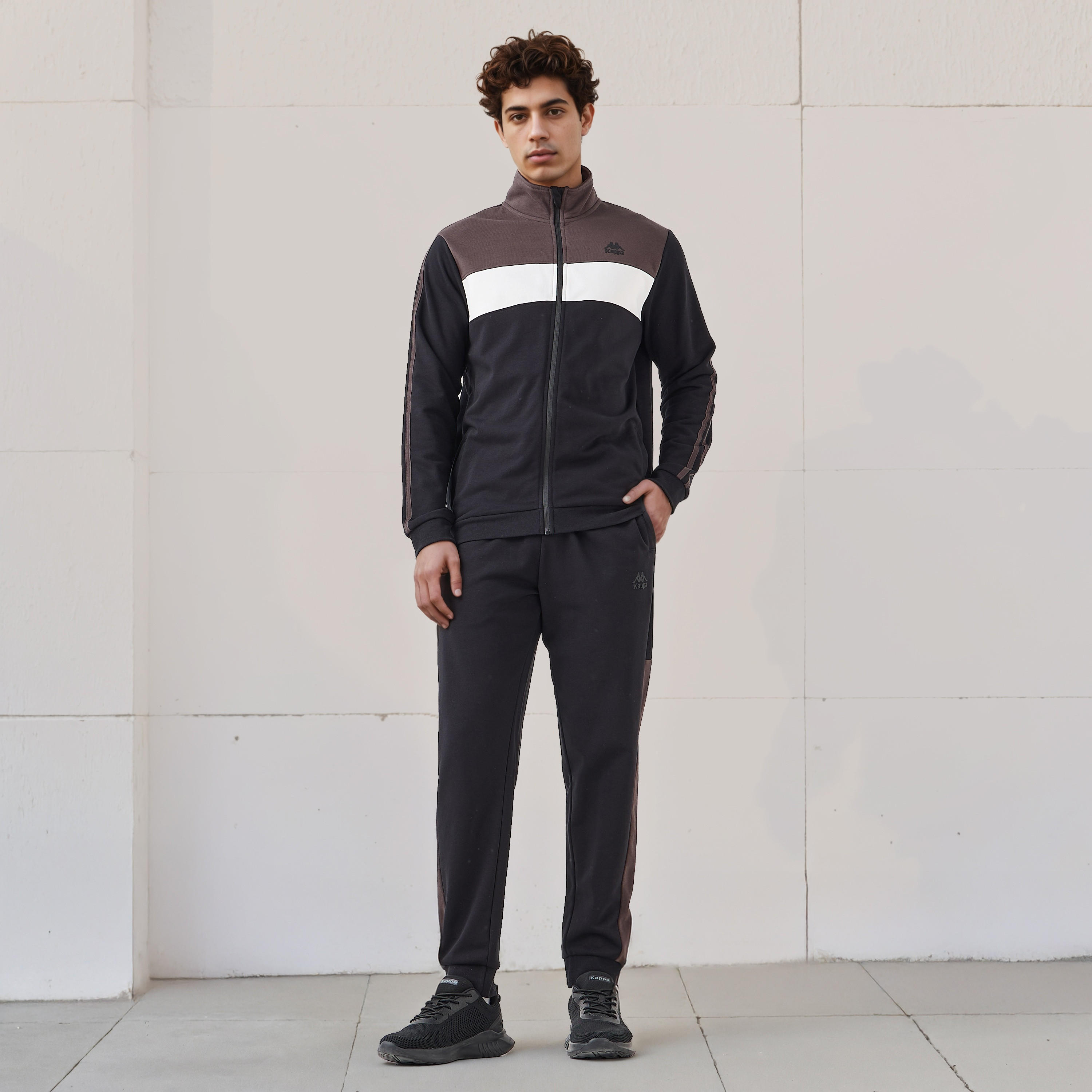 بنطلون رياضي بخصر مطاطي من كابا-men-clothing-bottoms-joggers-image-2