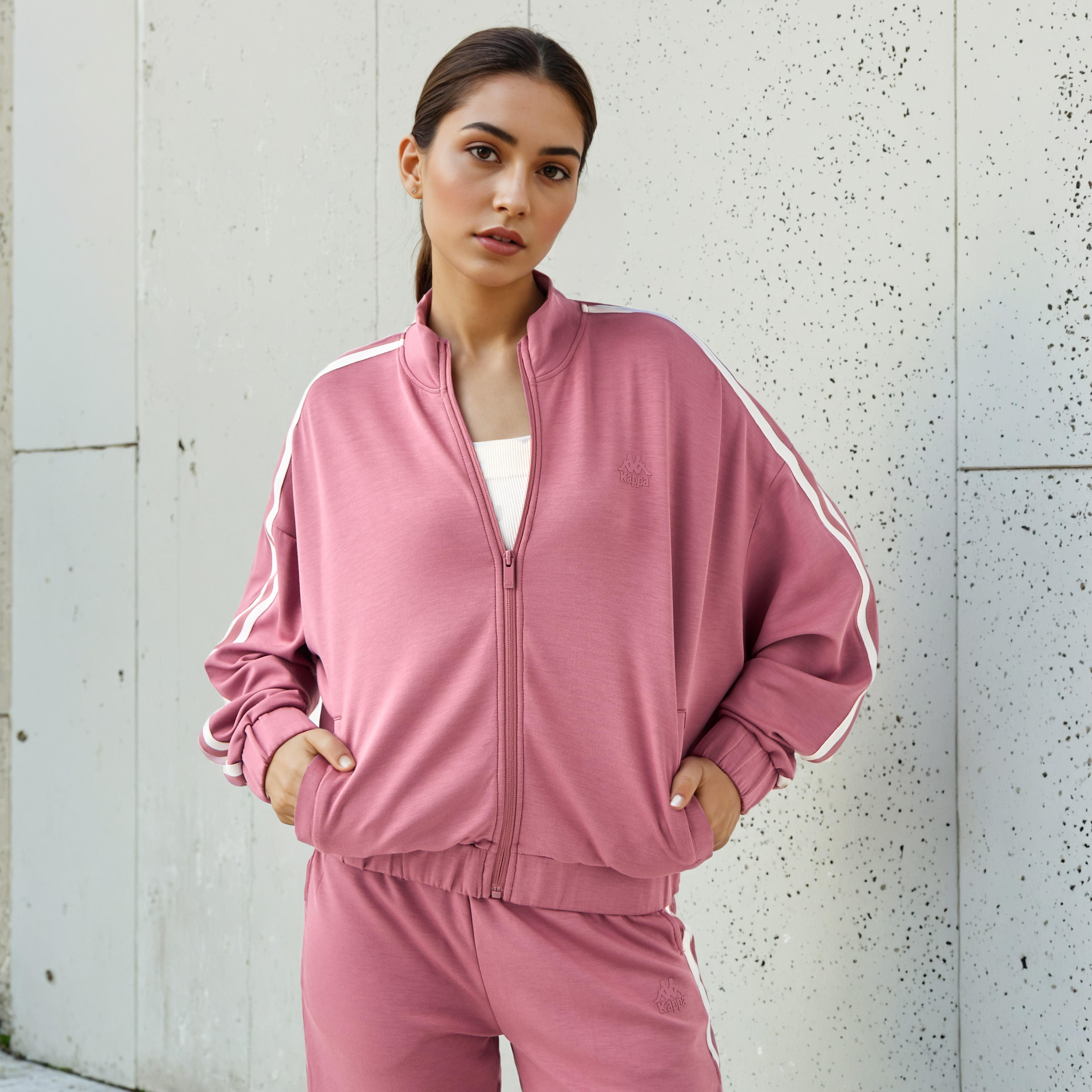 سويت شيرت بسحاب إغلاق وملمس ناعم للنساء من كابا-women-clothing-sportswearandactivewear-coatsandjackets-jackets-image-6