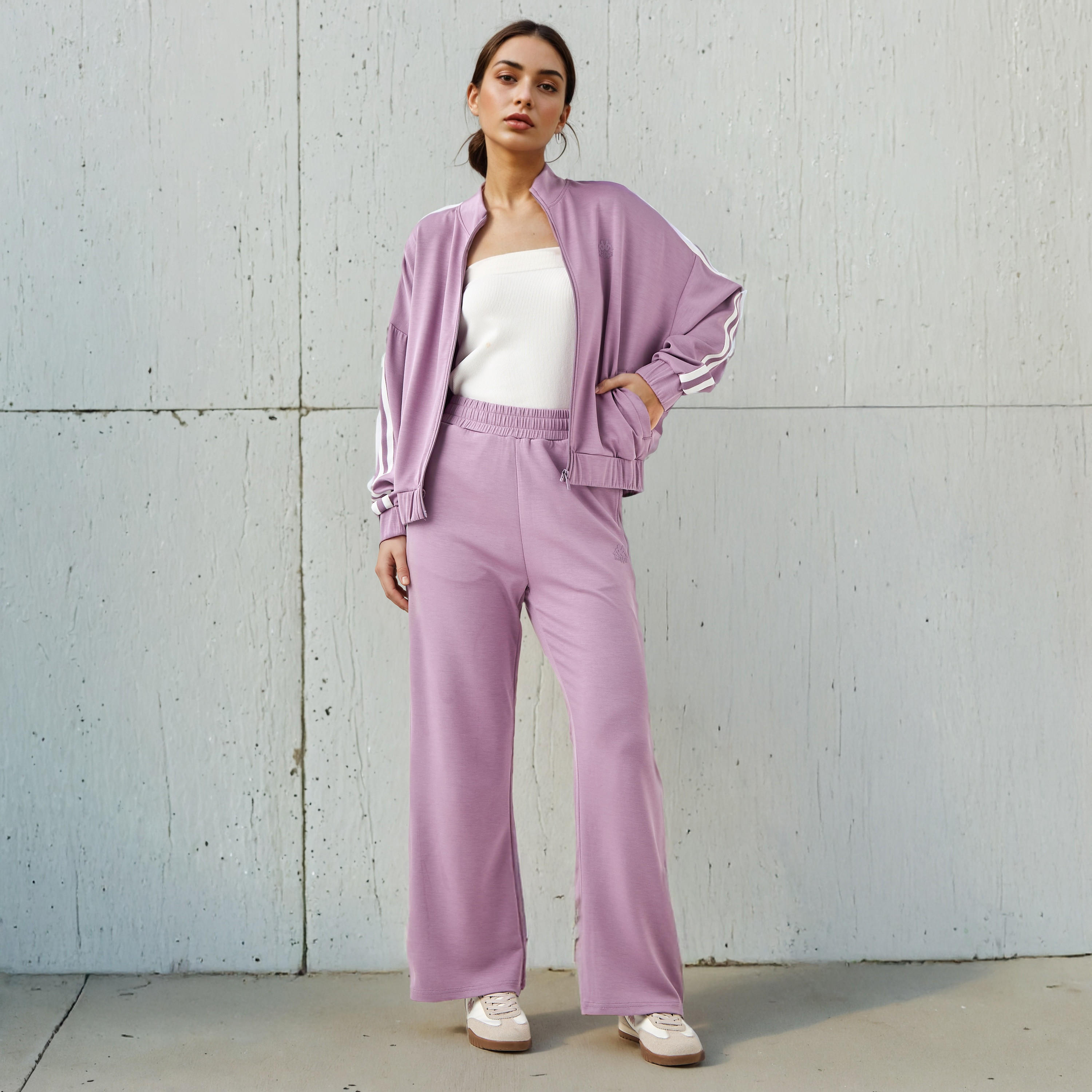 سويت شيرت بسحاب إغلاق وملمس ناعم للنساء من كابا-women-clothing-sportswearandactivewear-coatsandjackets-jackets-image-2