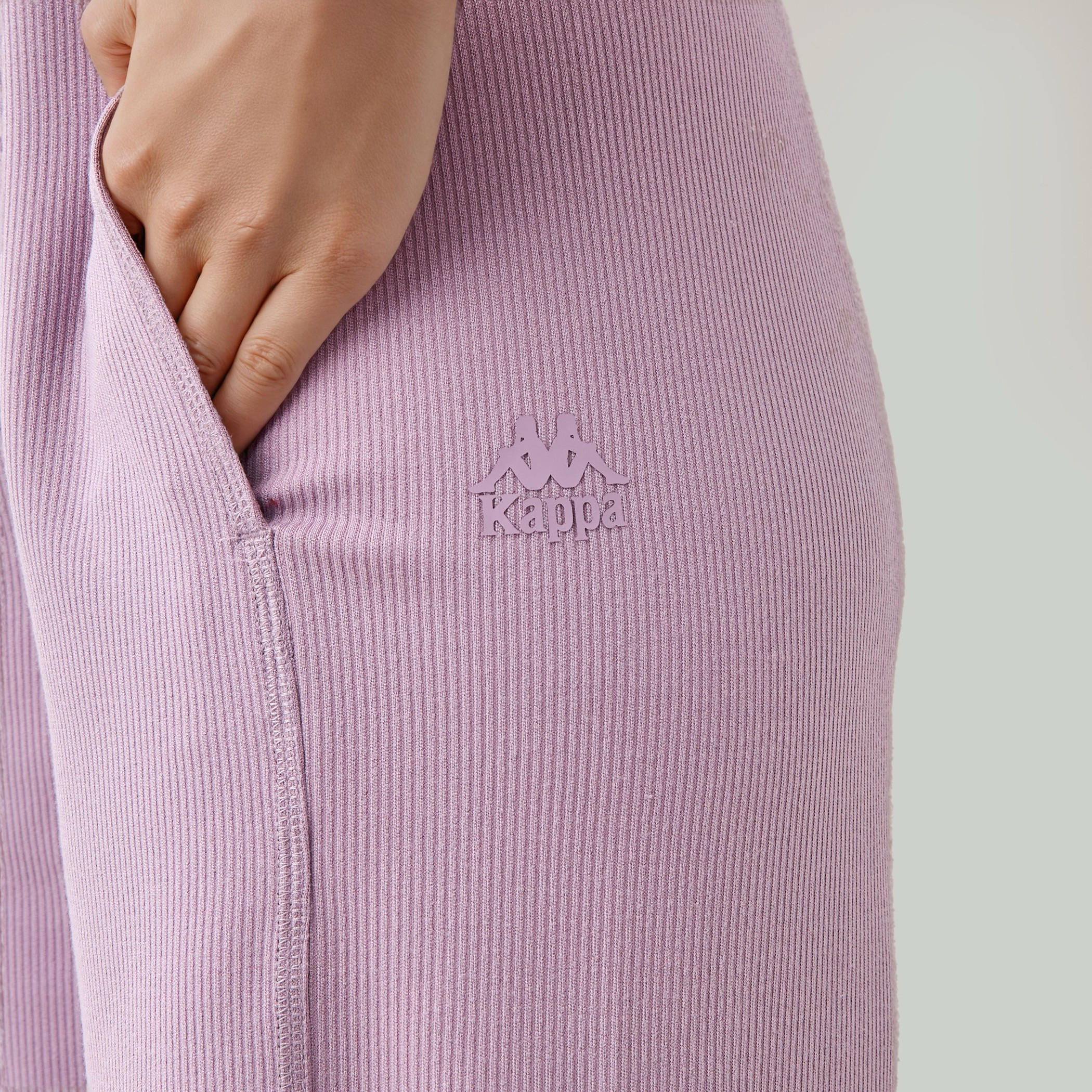 بنطلون رياضي بقصّة مريحة وخصر مطاطي وجيوب للنساء من كابا-women-clothing-bottoms-joggers-image-4