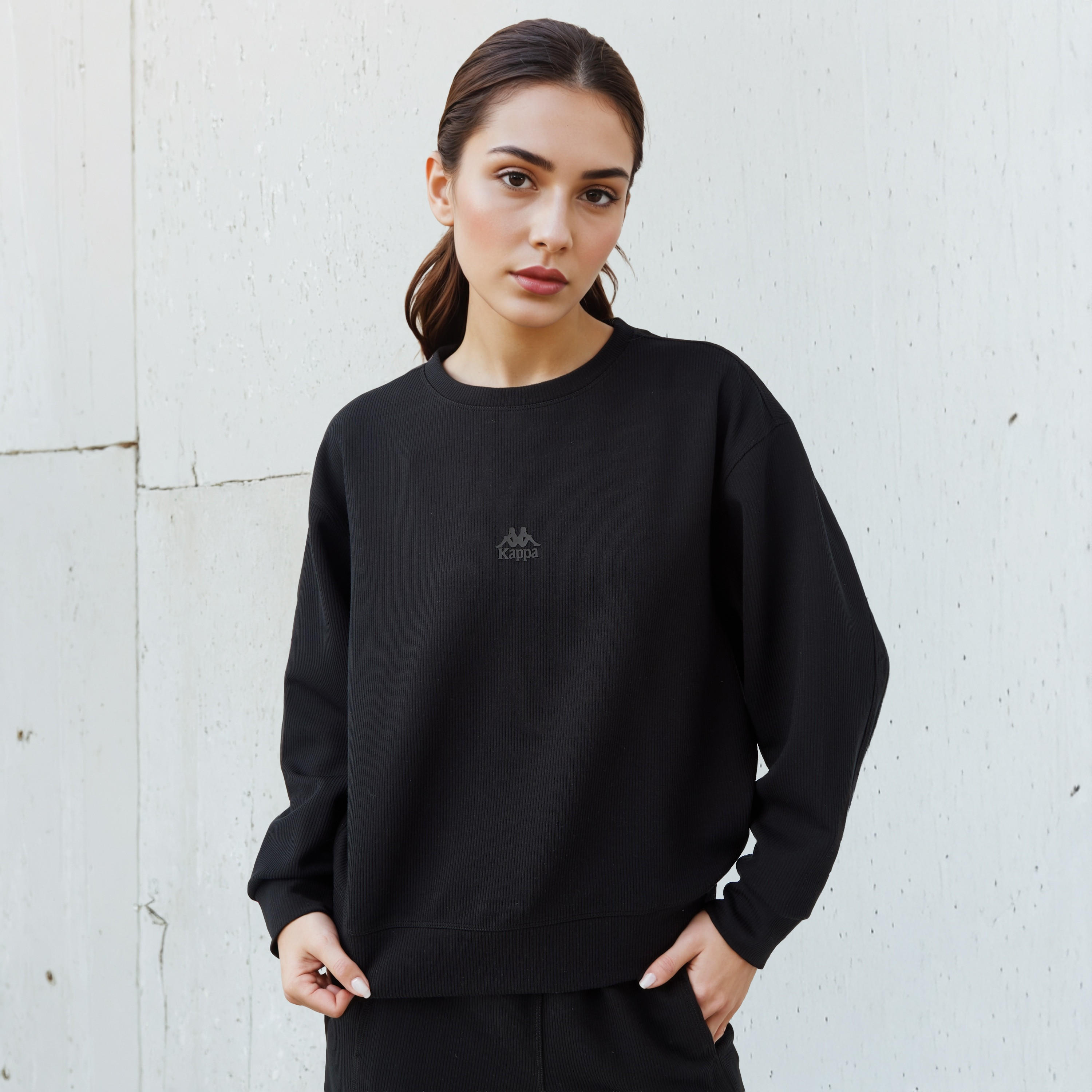 سويت شيرت مضلع بقصة عادية للنساء من كابا-women-winterwear-hoodiesandsweatshirts-sweatshirts-image-5