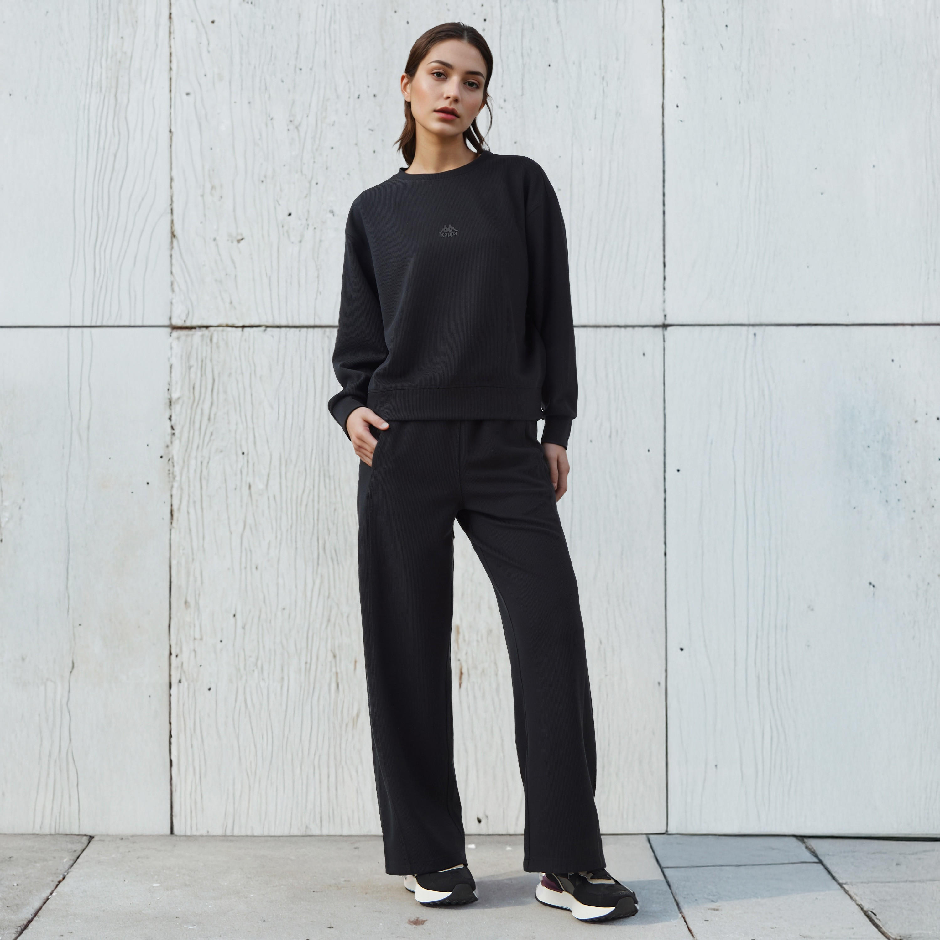 سويت شيرت مضلع بقصة عادية للنساء من كابا-women-winterwear-hoodiesandsweatshirts-sweatshirts-image-4