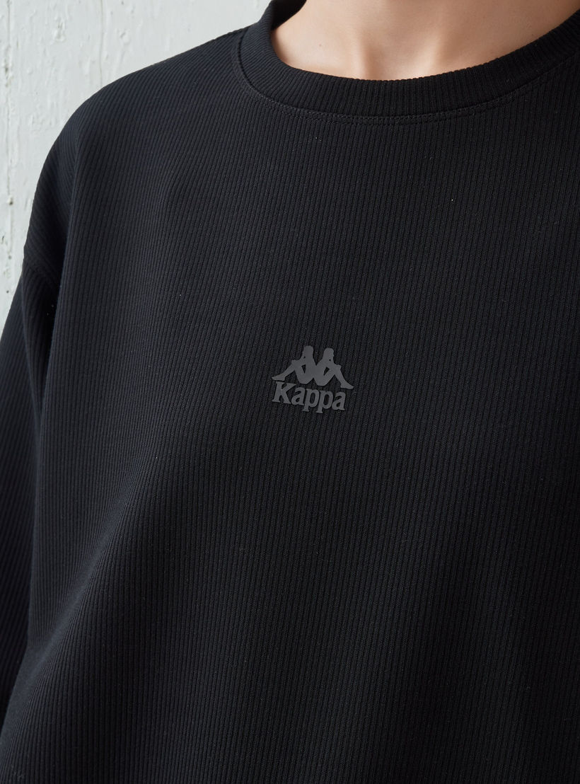 سويت شيرت مضلع بقصة عادية للنساء من كابا-women-winterwear-hoodiesandsweatshirts-sweatshirts-image-2