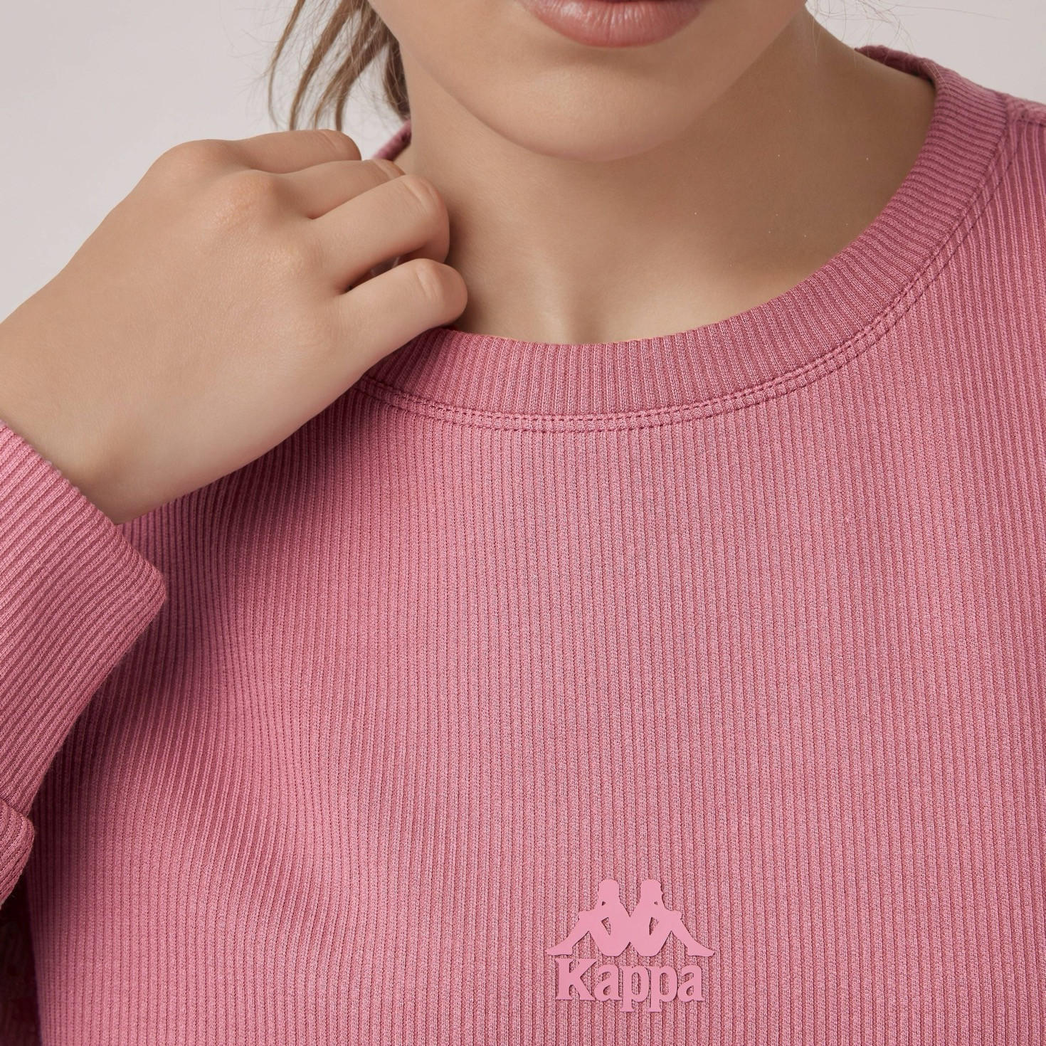 سويت شيرت مضلع بقصة عادية للنساء من كابا-women-winterwear-hoodiesandsweatshirts-sweatshirts-image-4