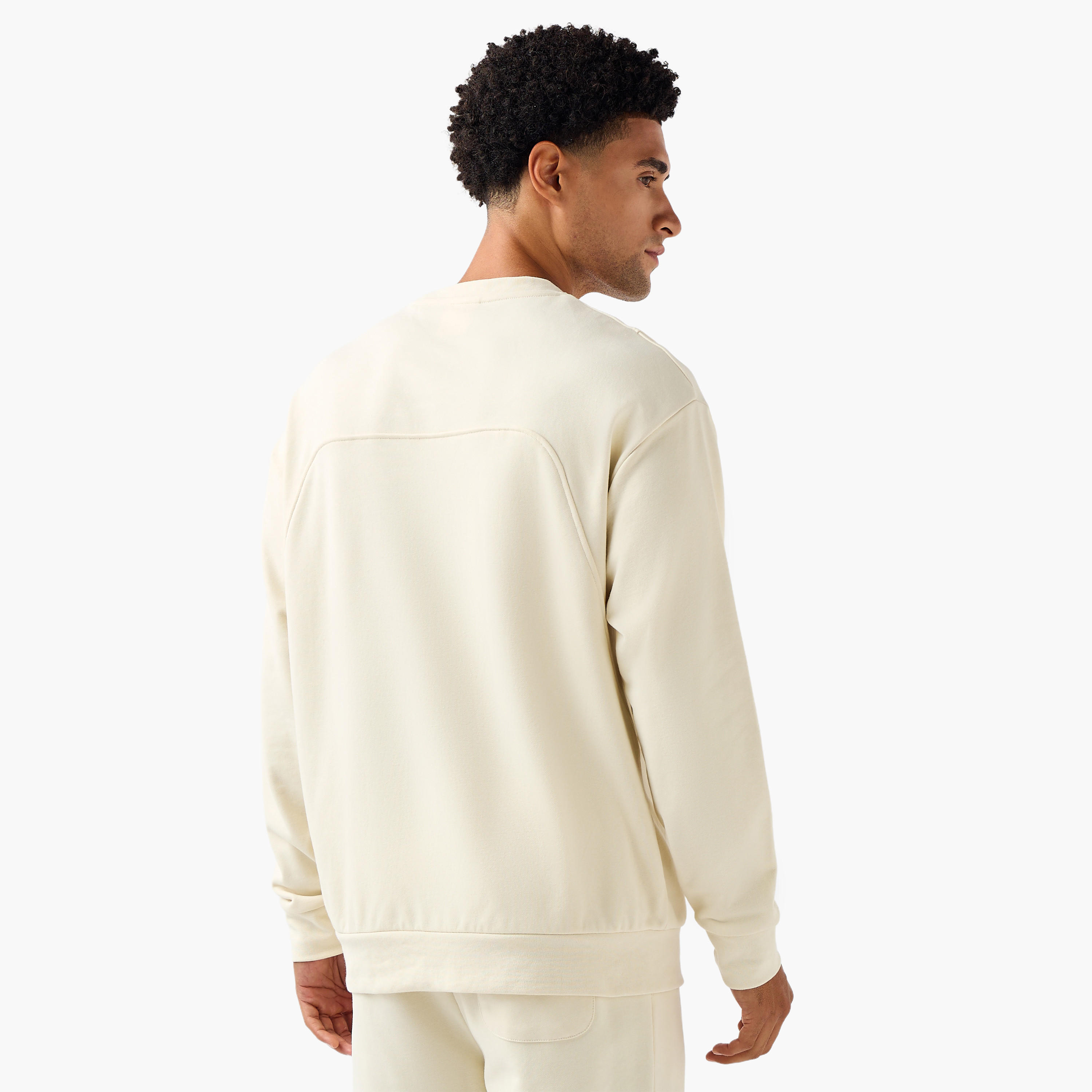 سويت شيرت بقصّة عادية للرجال من كابا-men-winterwear-hoodiesandsweatshirts-image-4