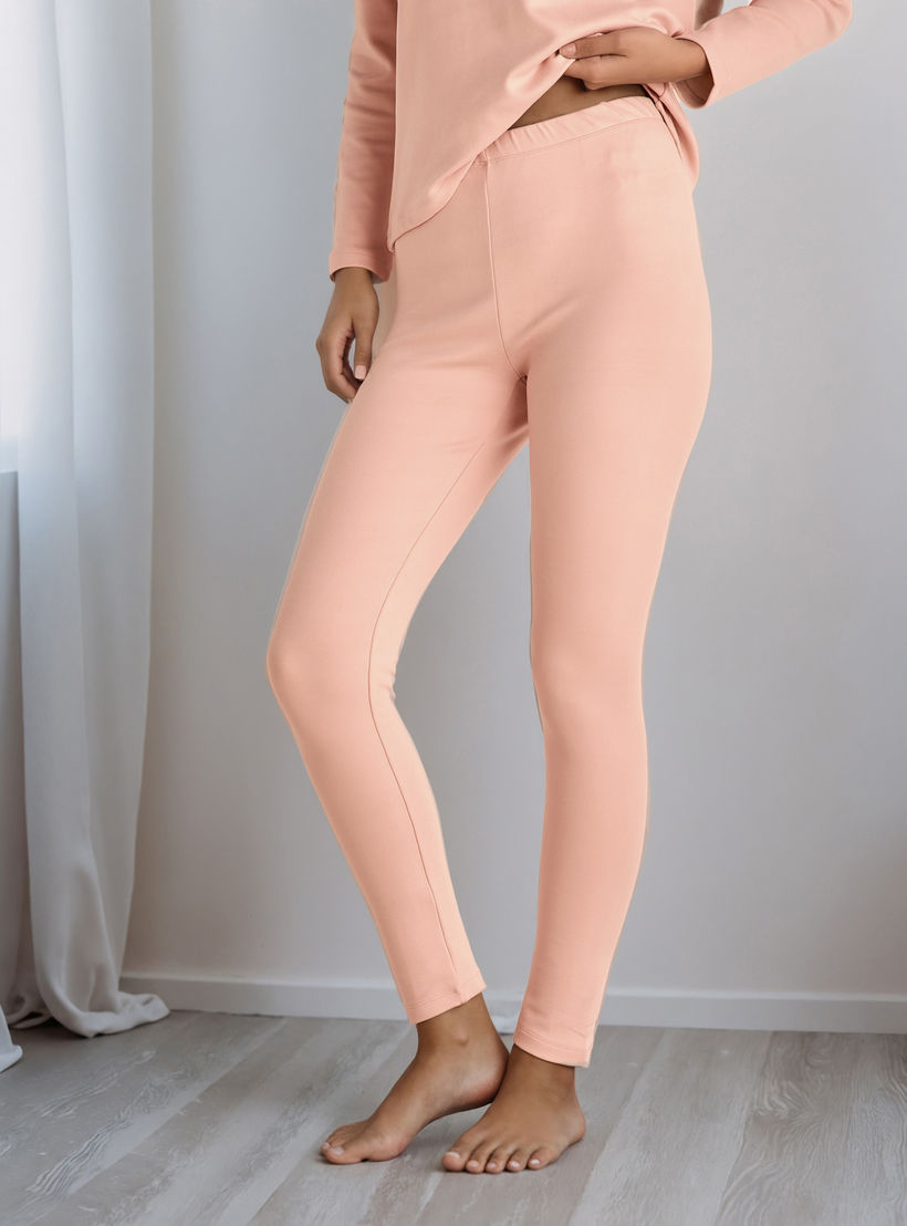 طقم بيجاما حراري تيشيرت وبنطلون ليقنز-women-clothing-nightwear-pyjamas-longsets-image-4