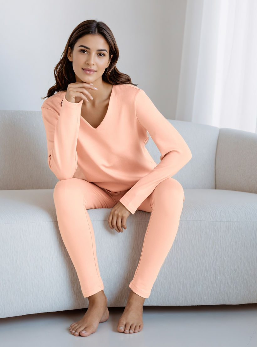 طقم بيجاما حراري تيشيرت وبنطلون ليقنز-women-clothing-nightwear-pyjamas-longsets-image-8