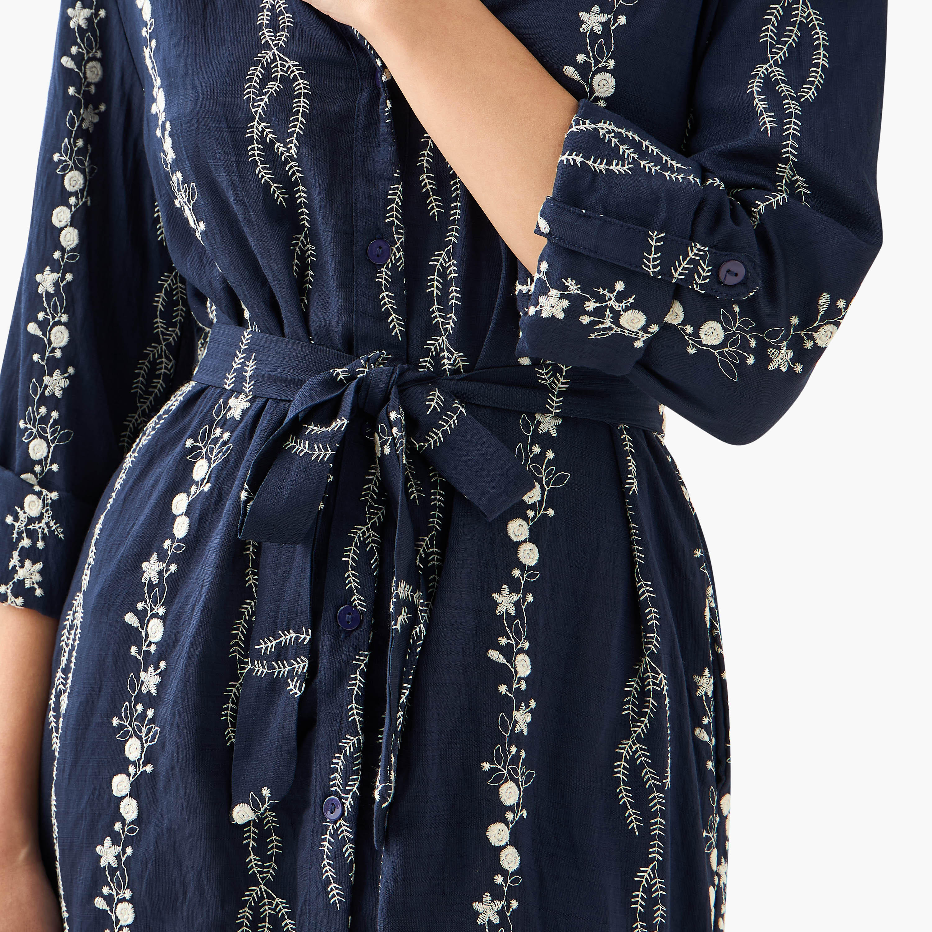 فستان قميص بحزام وتطريز زهور بطول الركبة-women-clothing-dresses-image-4