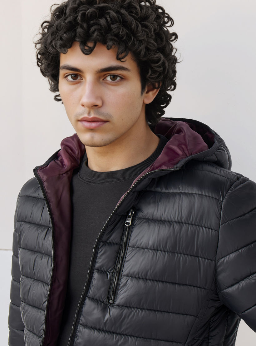 جاكيت مبطن خفيف الوزن بقبعة-men-clothing-jacketsandblazers-jackets-image-4