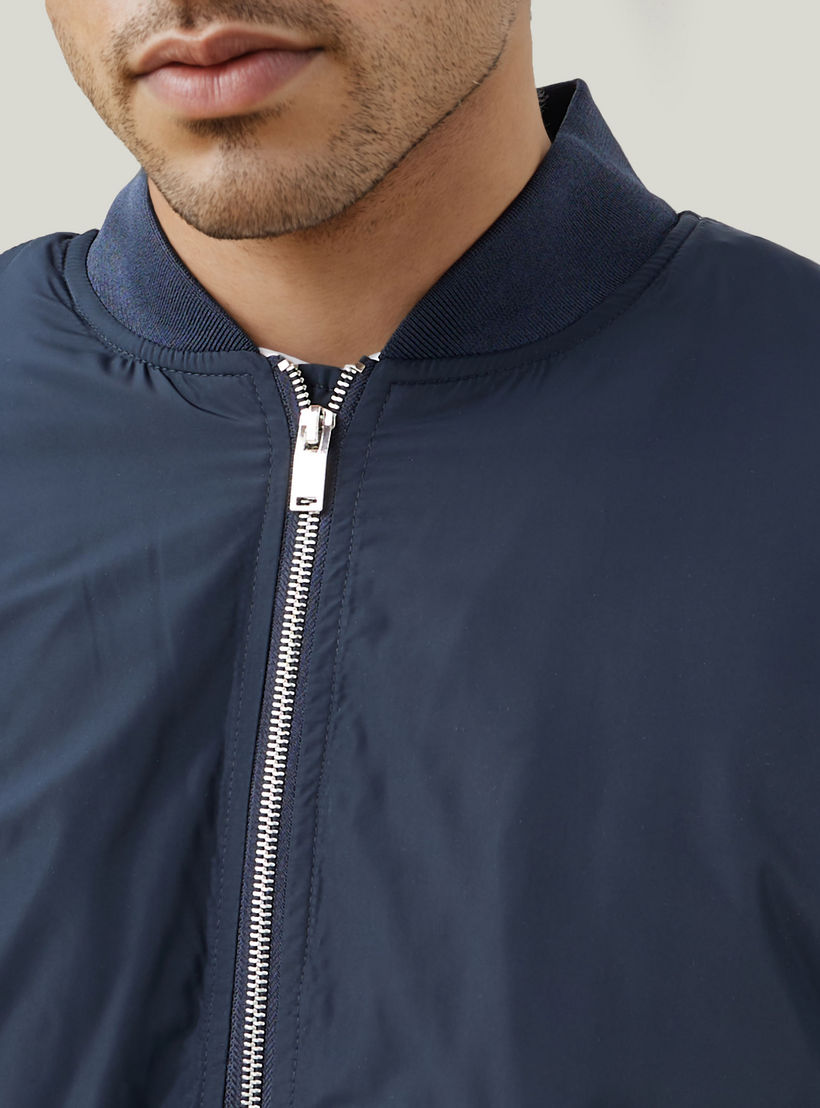 جاكيت بايكر خفيف الوزن بجيوب بسحاب-men-clothing-jacketsandblazers-jackets-image-4