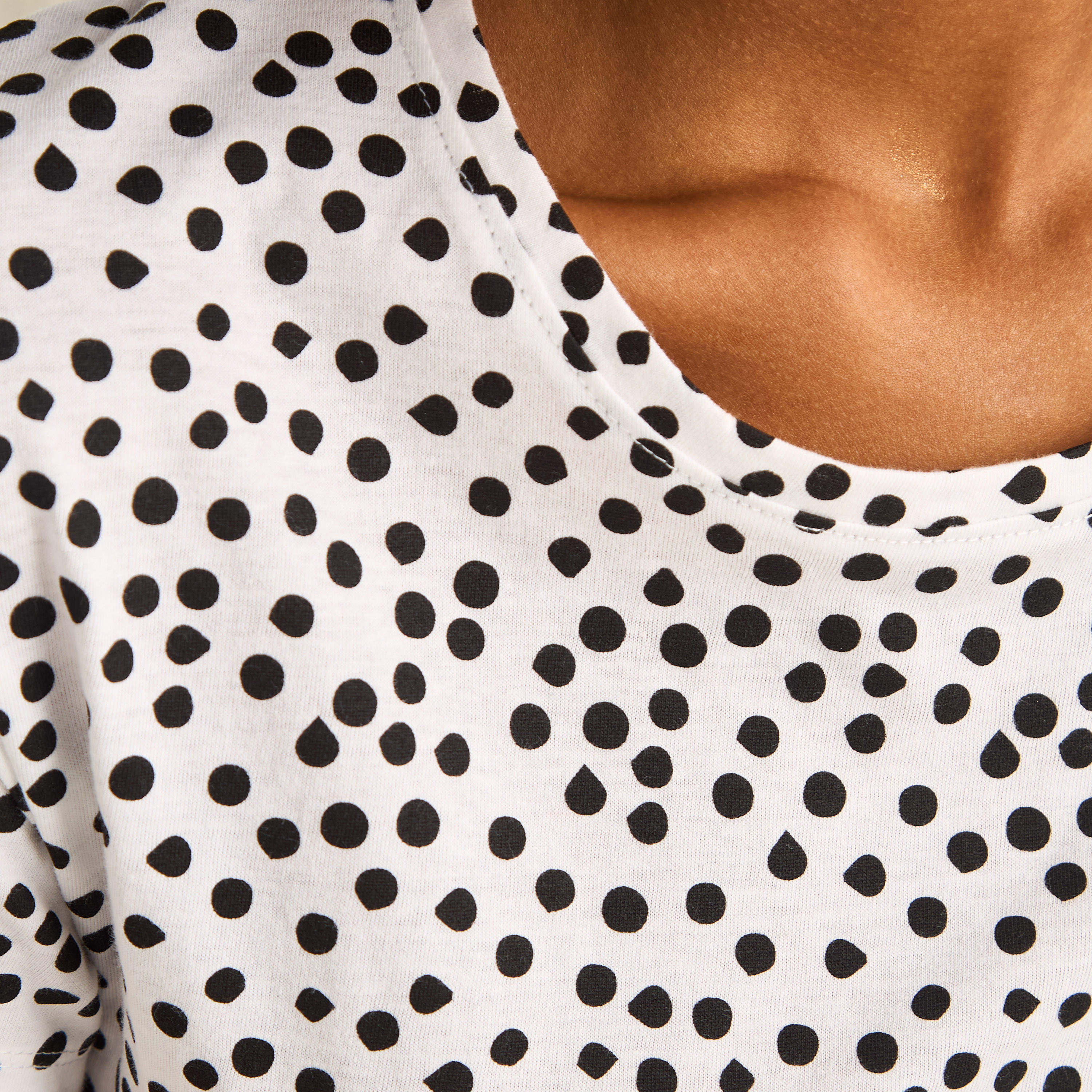 قميص نوم بطول الركبة بياقة مستديرة-women-clothing-nightwear-nighties-image-1