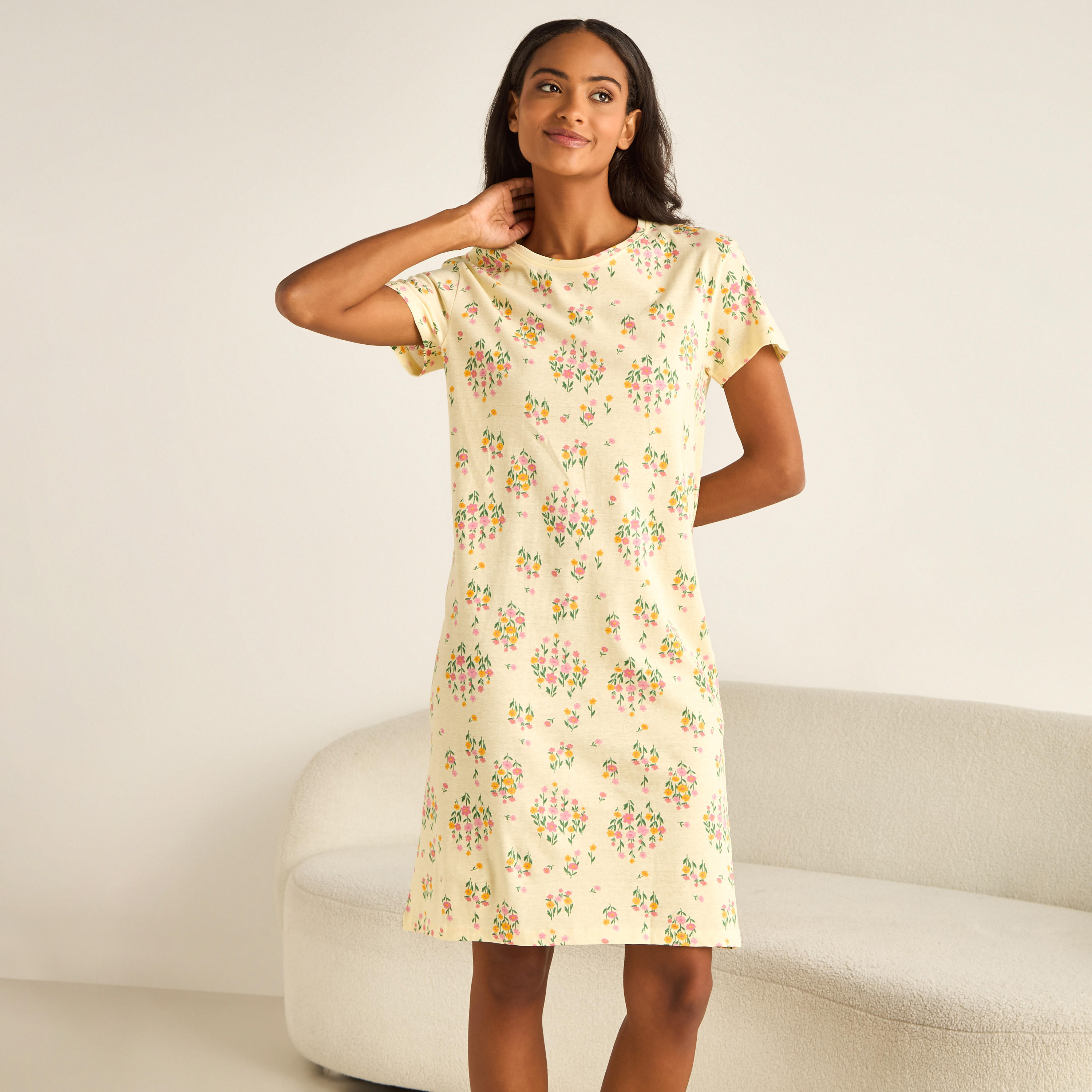 قميص نوم بطول الركبة وبياقة مستديرة-women-clothing-nightwear-nighties-image-2