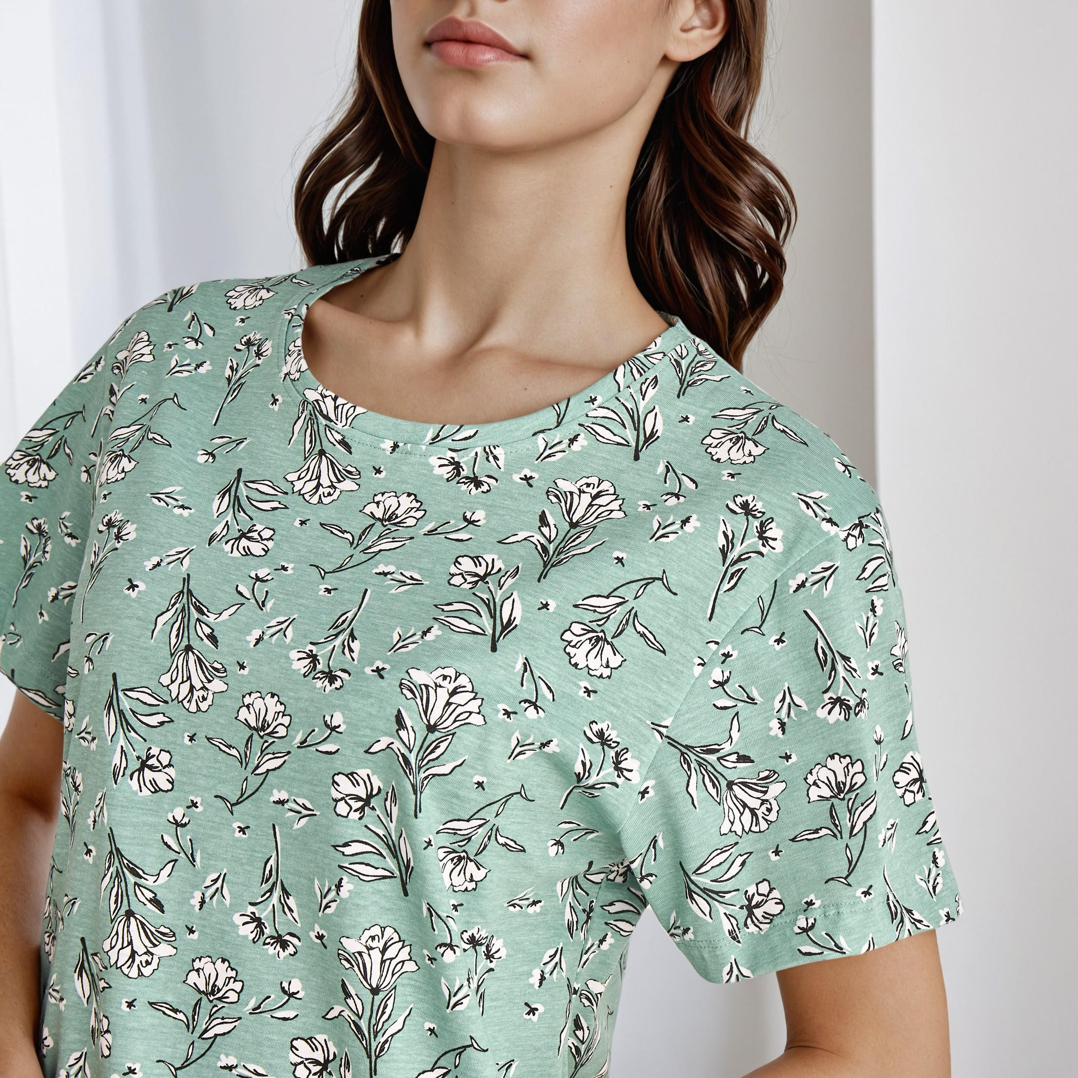 قميص نوم بطول الركبة-women-clothing-nightwear-nighties-image-3