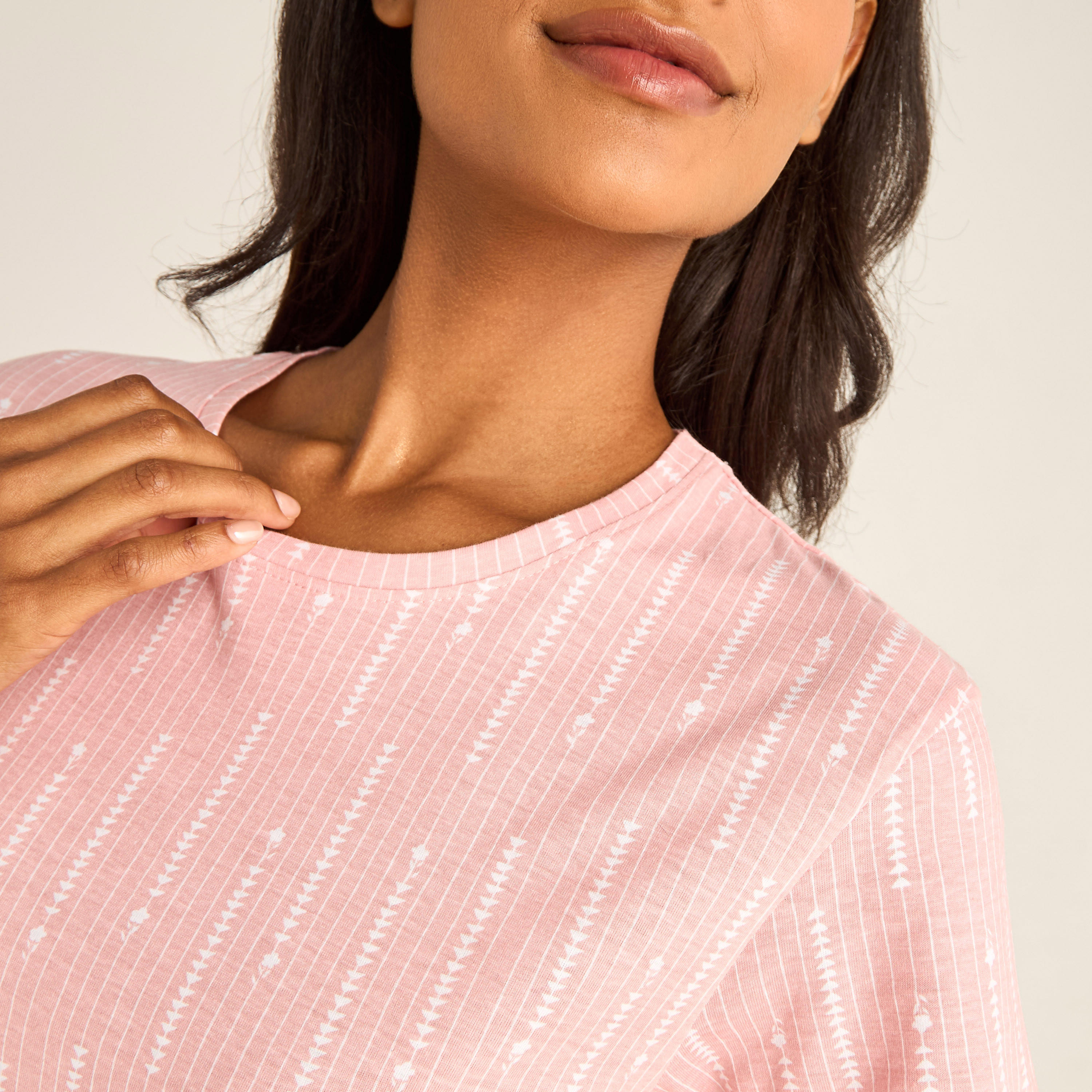 قميص نوم بطول الركبة-women-clothing-nightwear-nighties-image-2