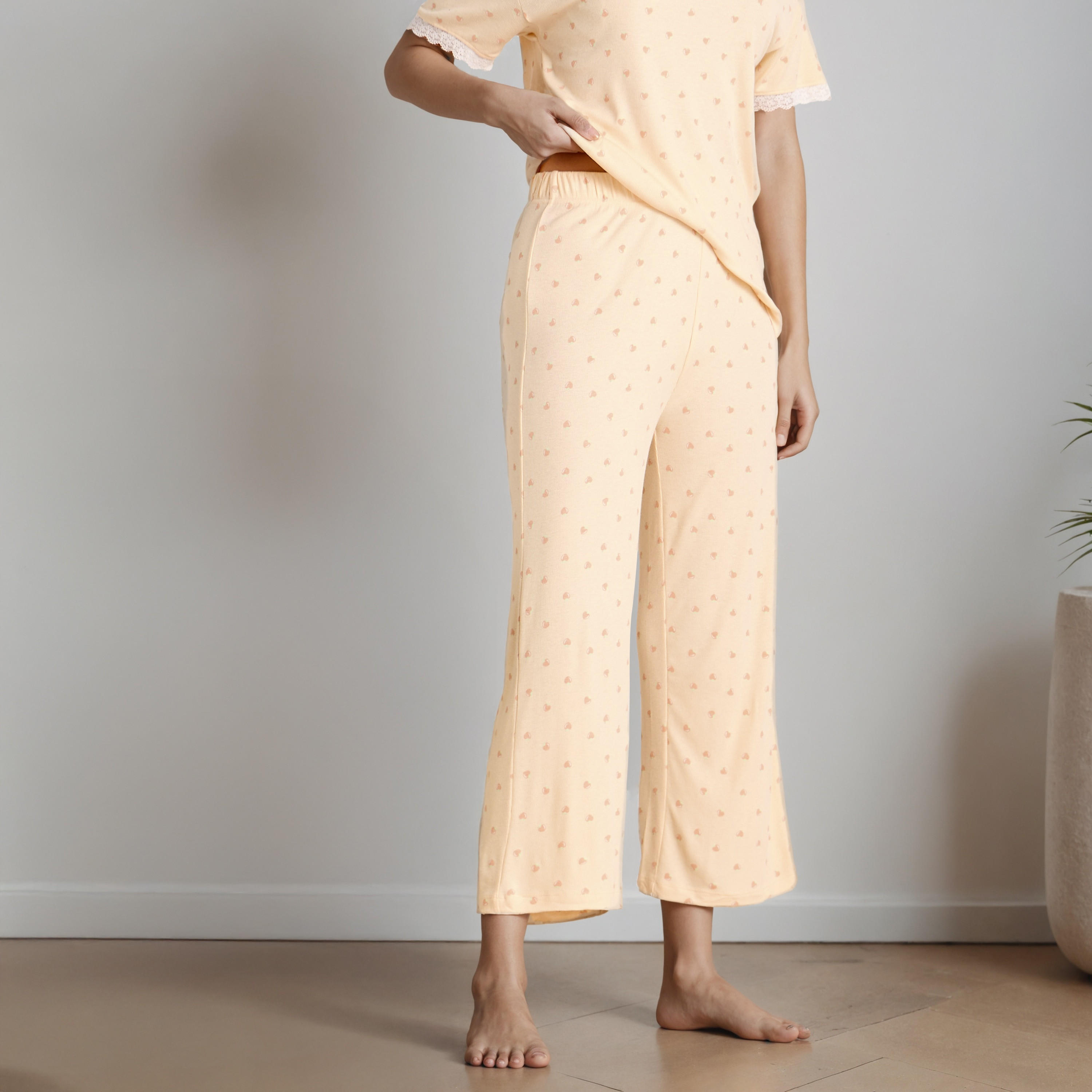 طقم تيشيرت وبنطلون بيجاما بطبعات-women-clothing-nightwear-pyjamas-longsets-image-4
