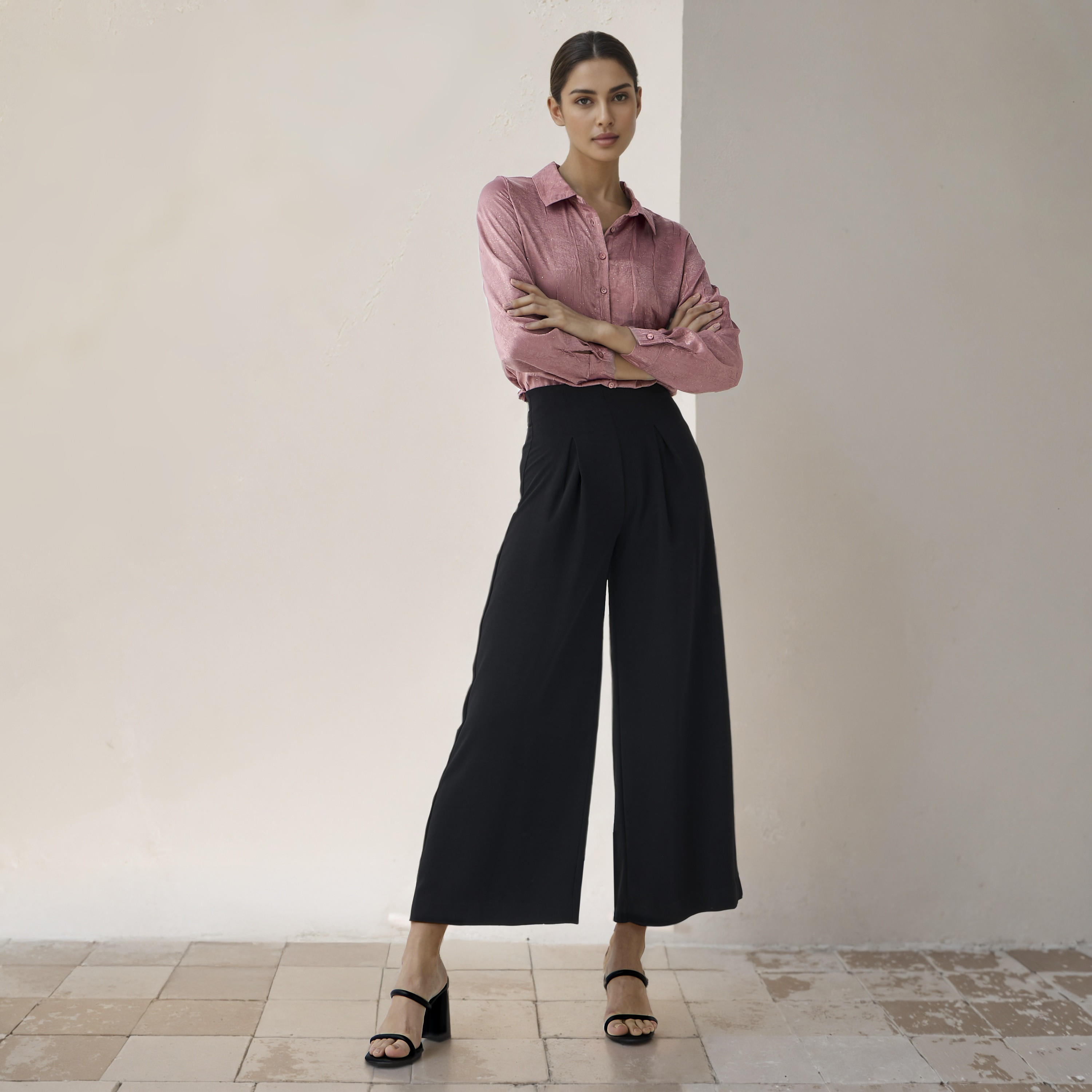 قميص فيسكوز بارز الملمس بقصة عادية وياقة-women-clothing-shirtsandblouses-shirts-image-2