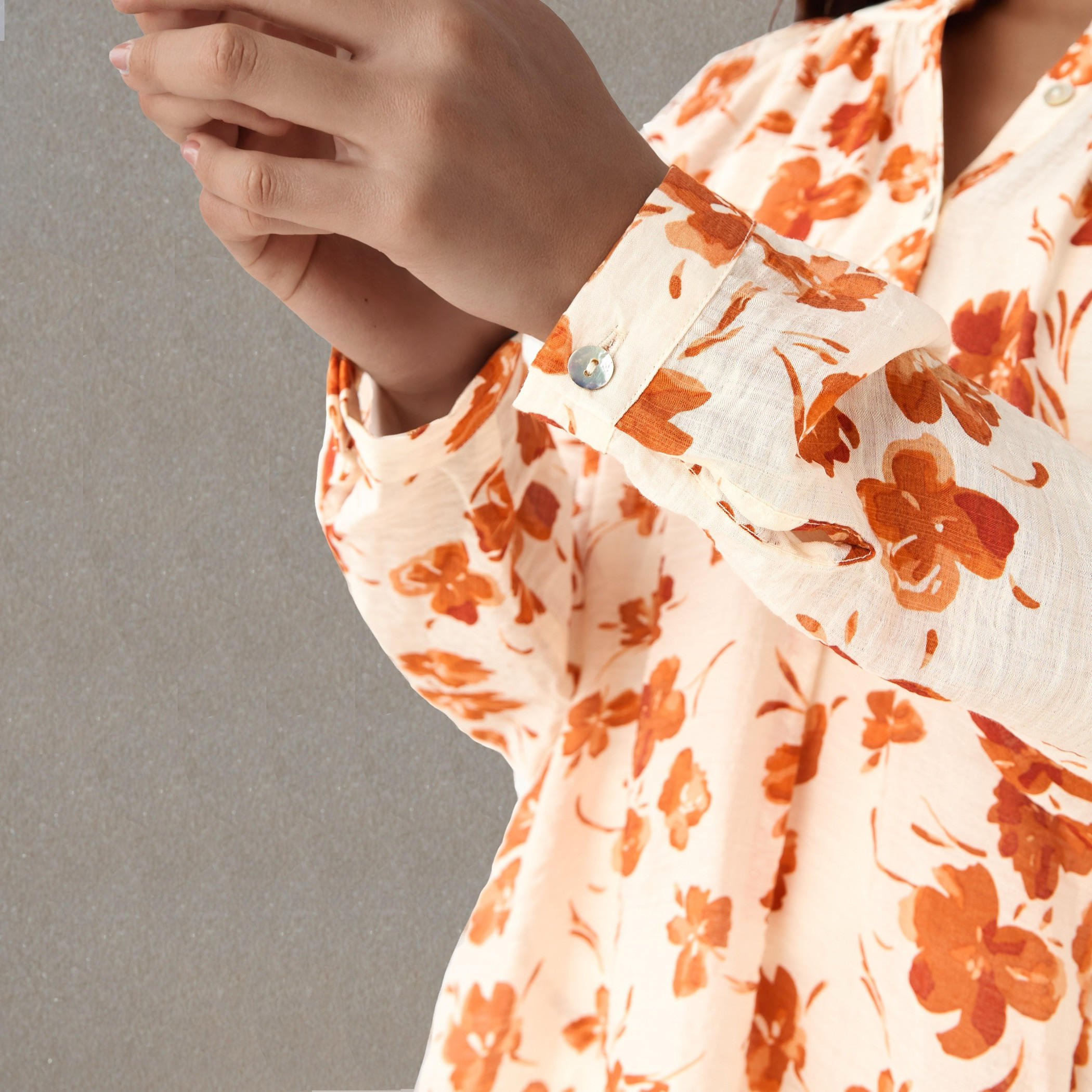 بلوزة بياقة ماندرين وطبعات زهرية-women-clothing-shirtsandblouses-blouses-image-5