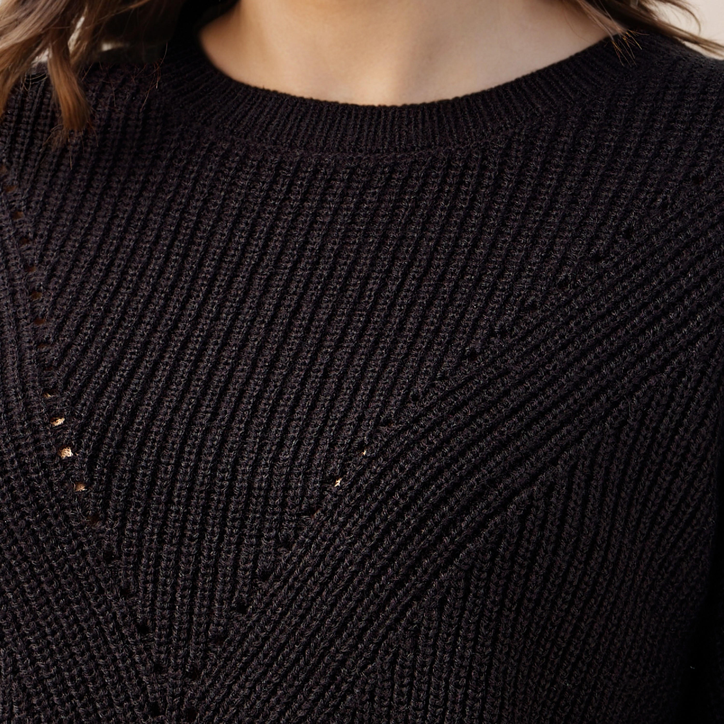 بلوفر بارز الملمس بياقة ضيّقة وأكمام طويلة-women-clothing-cardigansandjumpers-jumpers-image-1
