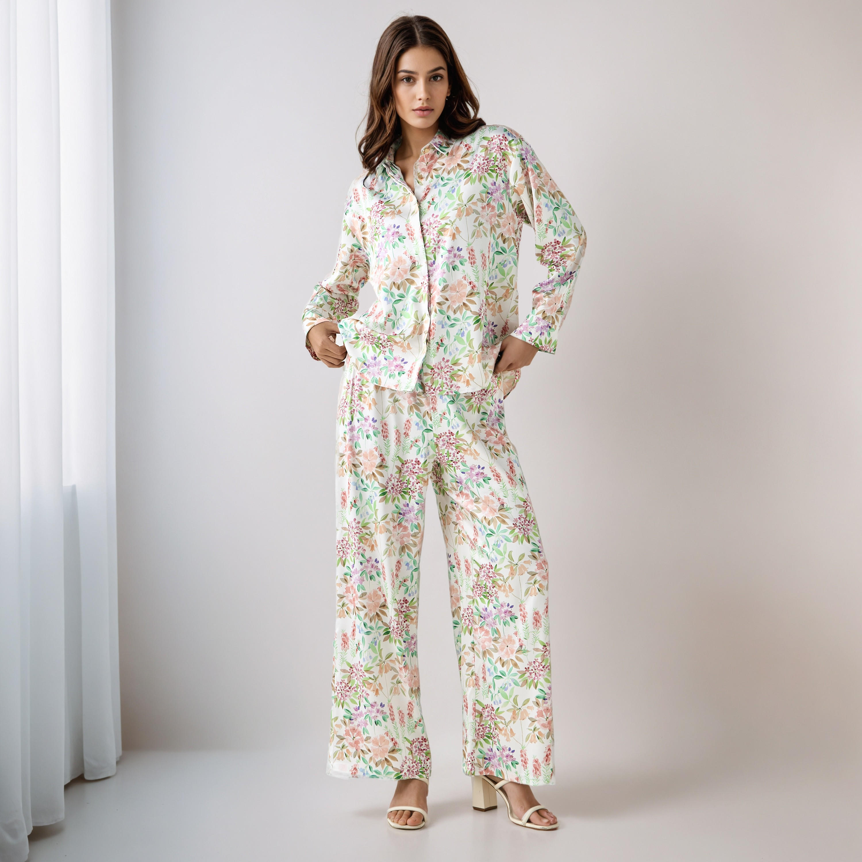 طقم منسق قميص وبنطلون واسع الساق-women-clothing-coordsets-image-1