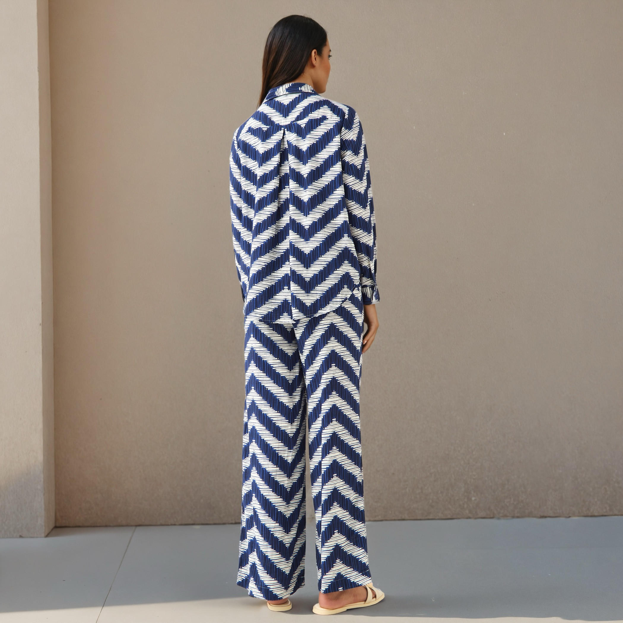طقم قميص وبنطلون واسع الساقين-women-clothing-coordsets-image-3