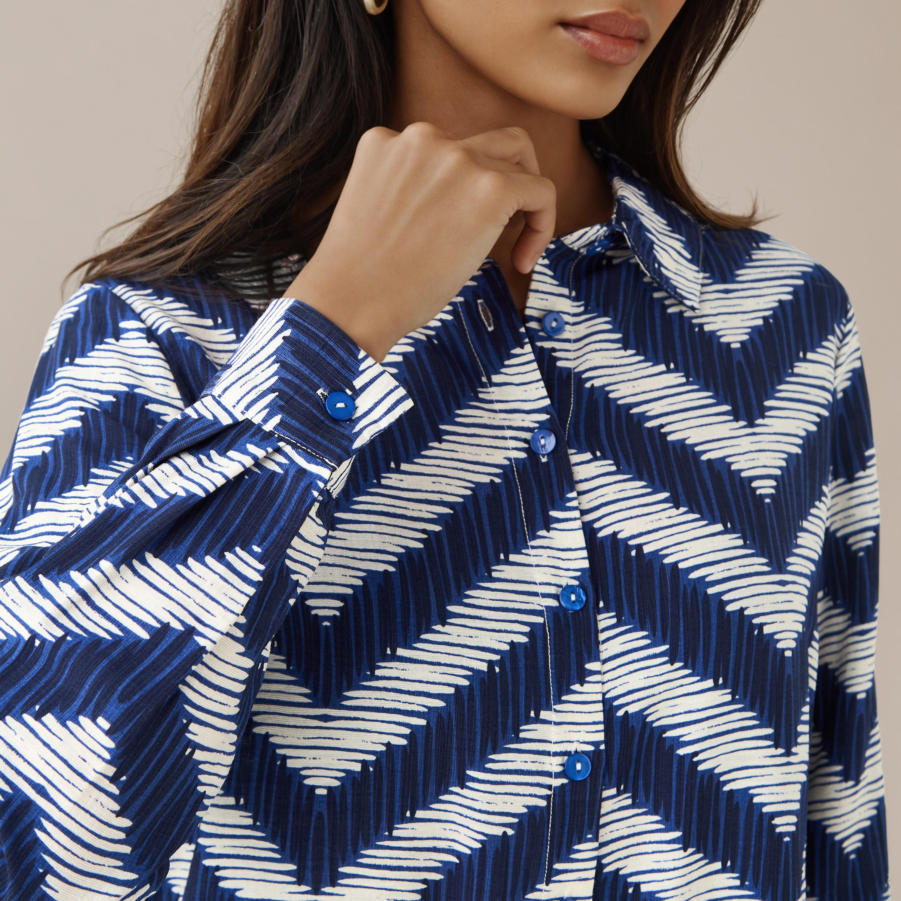 طقم قميص وبنطلون واسع الساقين-women-clothing-coordsets-image-2