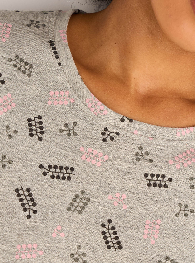 قميص نوم بطبعات وأكمام قصيرة-women-clothing-nightwear-nighties-image-4
