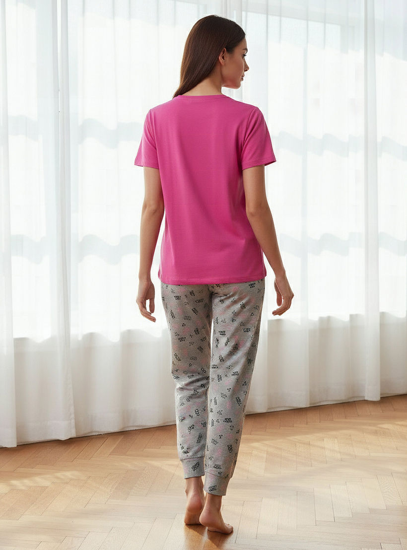 طقم بيجاما بتصميم زهري من تيشيرت وبنطلون-women-clothing-nightwear-pyjamas-longsets-image-3