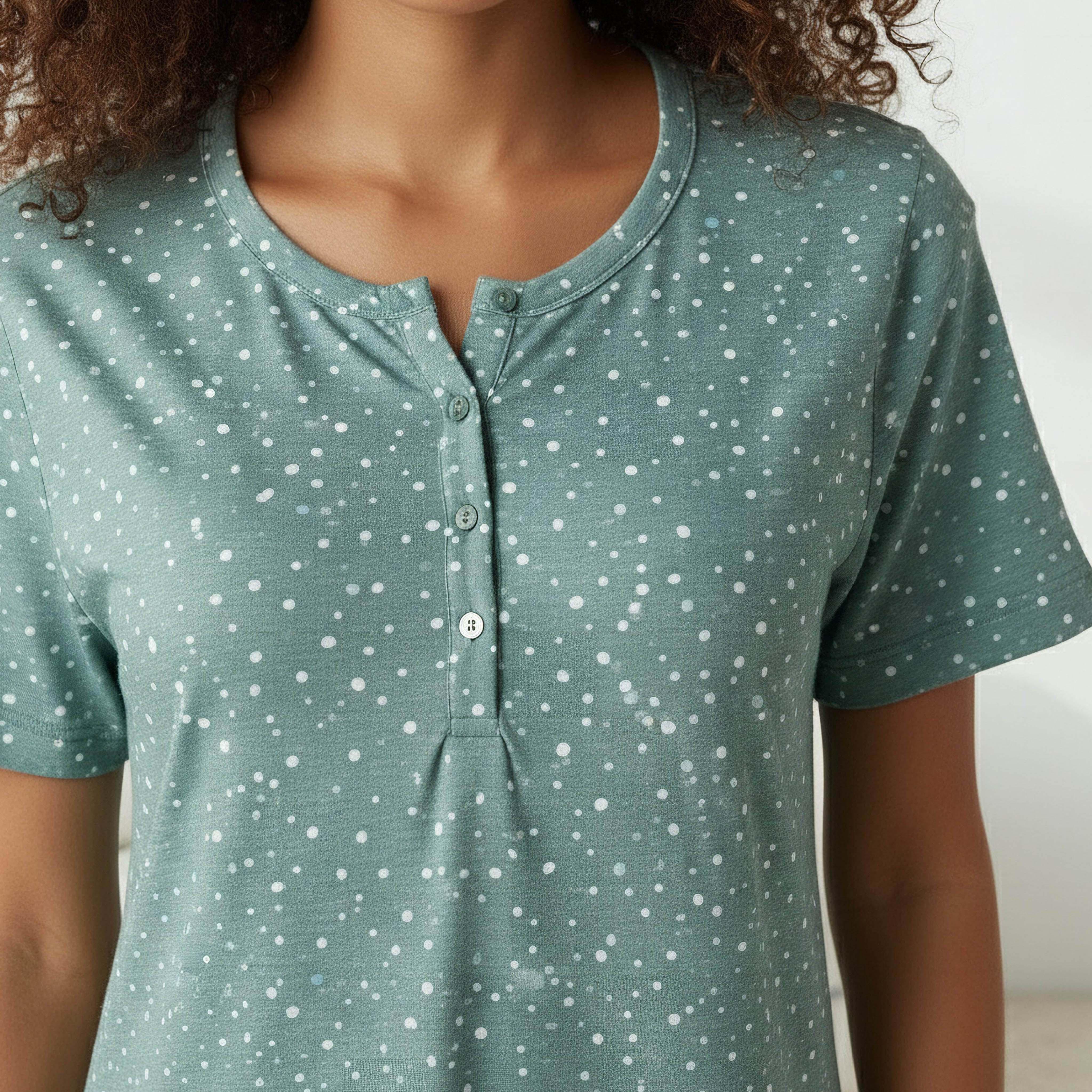 قميص نوم بطبعات وأكمام قصيرة-women-clothing-nightwear-nighties-image-4