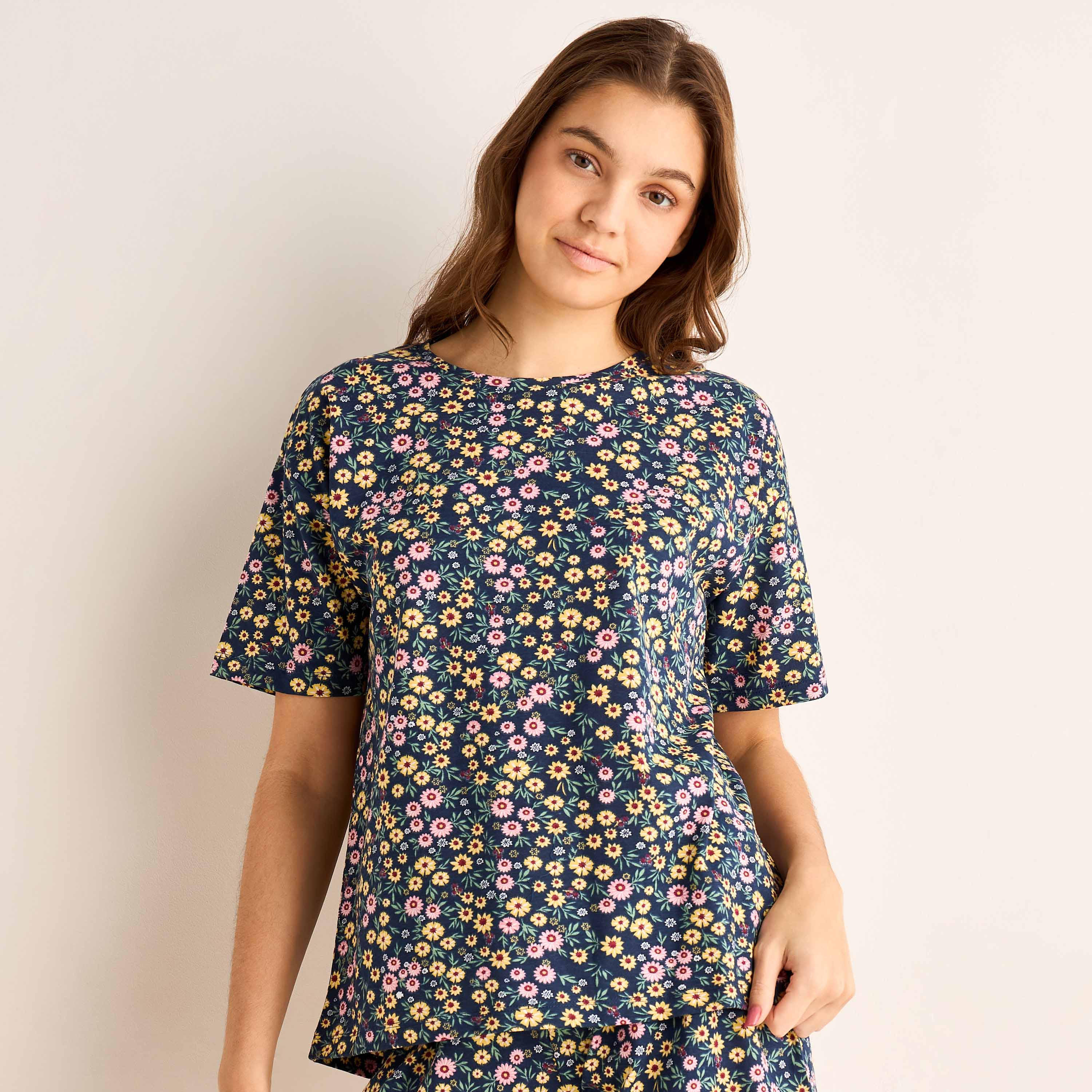 Pyjama Short Set T-shirt & Shorts-women-clothing-nightwear-pyjamas-shortsets-image-2