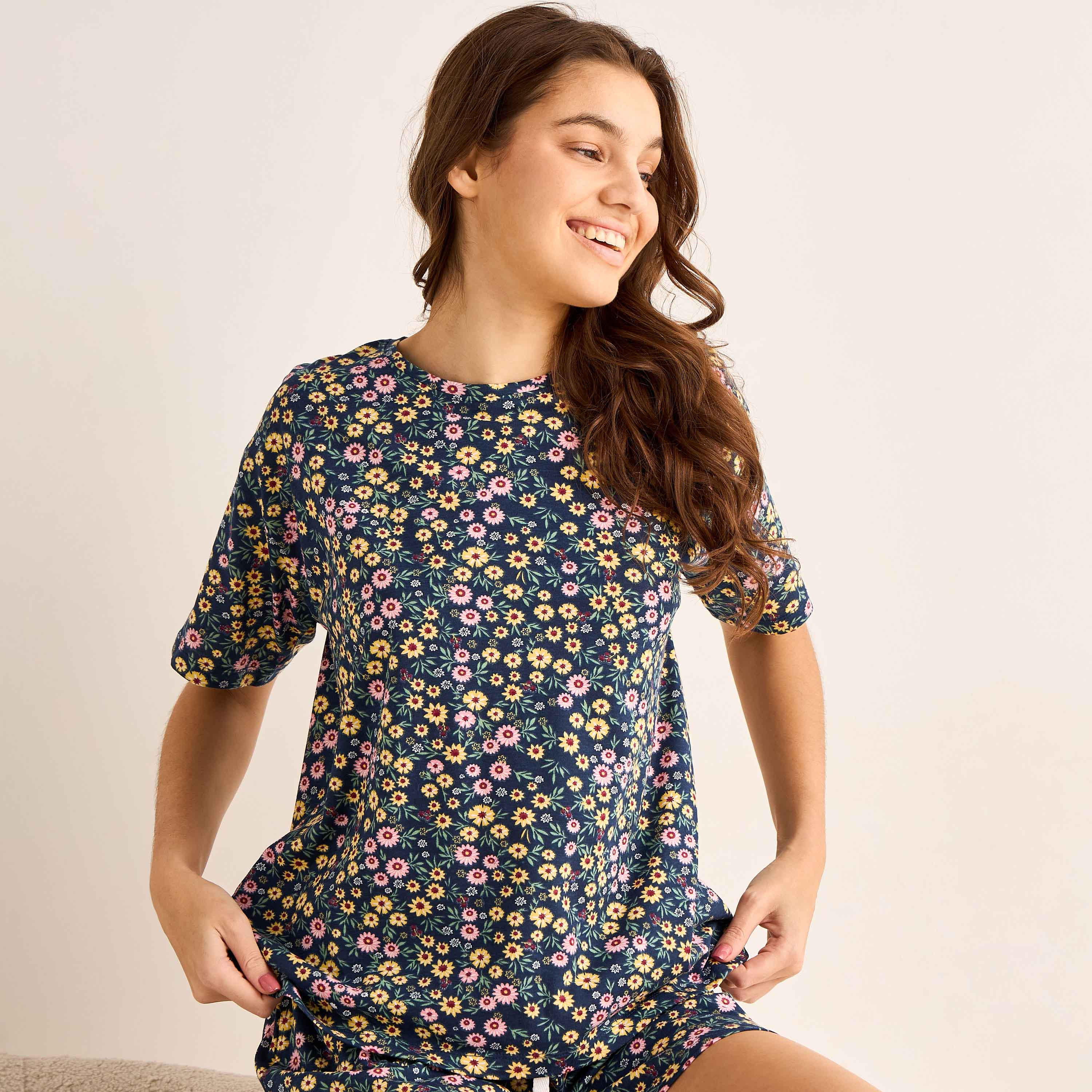 Pyjama Short Set T-shirt & Shorts-women-clothing-nightwear-pyjamas-shortsets-image-6