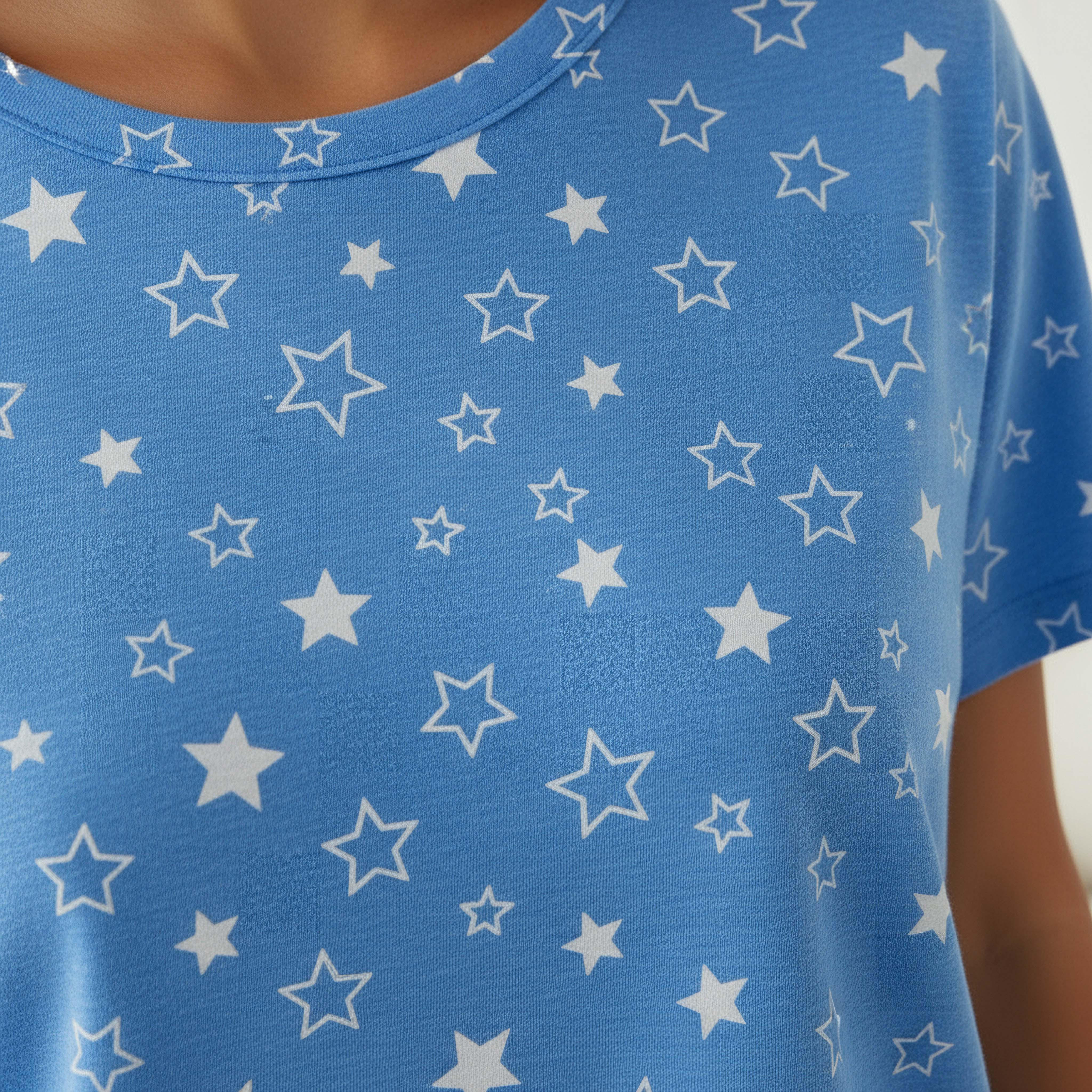 طقم بيجاما تيشيرت وشورت بطبعات-women-clothing-nightwear-pyjamas-shortsets-image-5