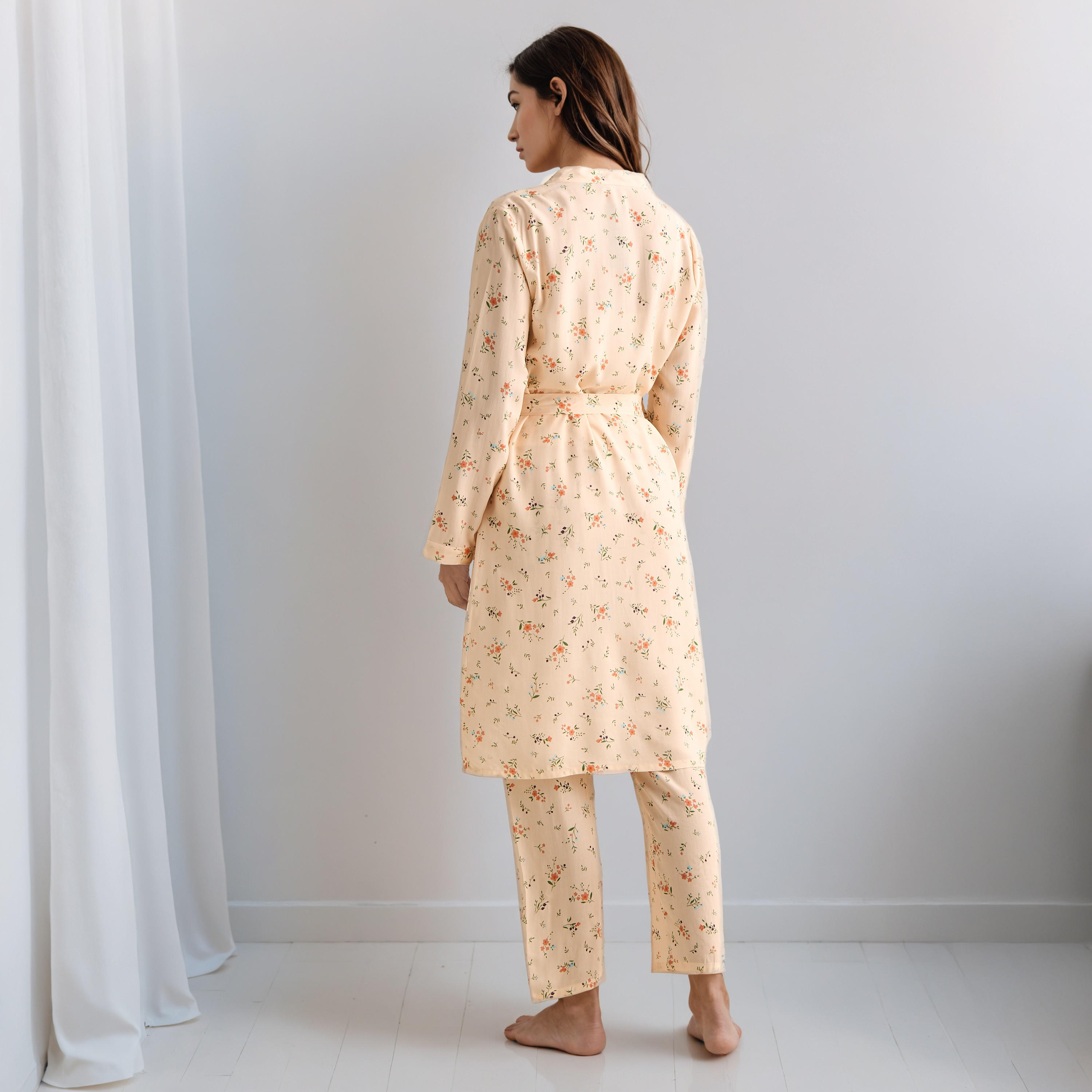 طقم روب دون أكمام وبلوزة وبنطلون بيجاما-women-clothing-nightwear-pyjamas-longsets-image-5