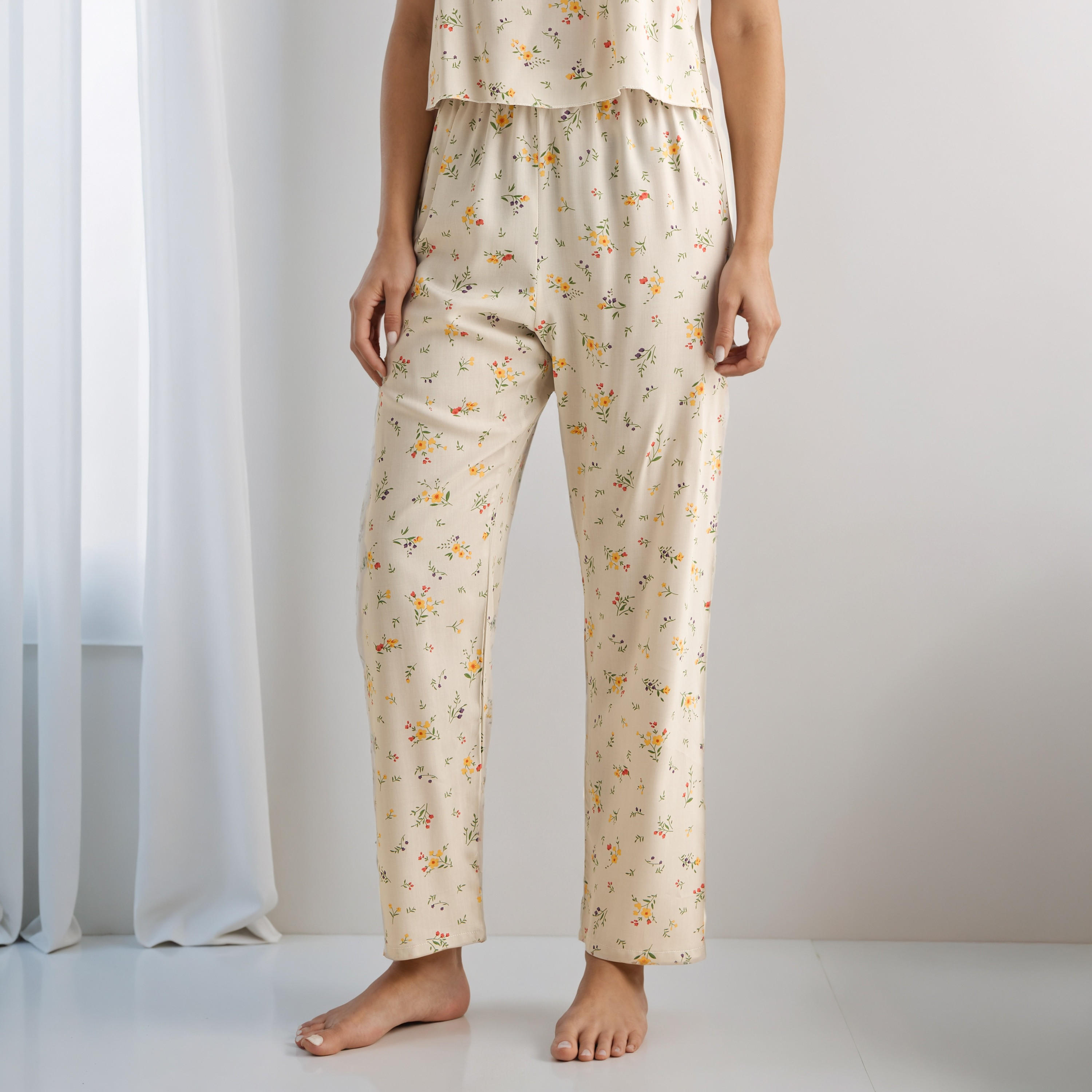 طقم روب دون أكمام وبلوزة وبنطلون بيجاما-women-clothing-nightwear-pyjamas-longsets-image-4
