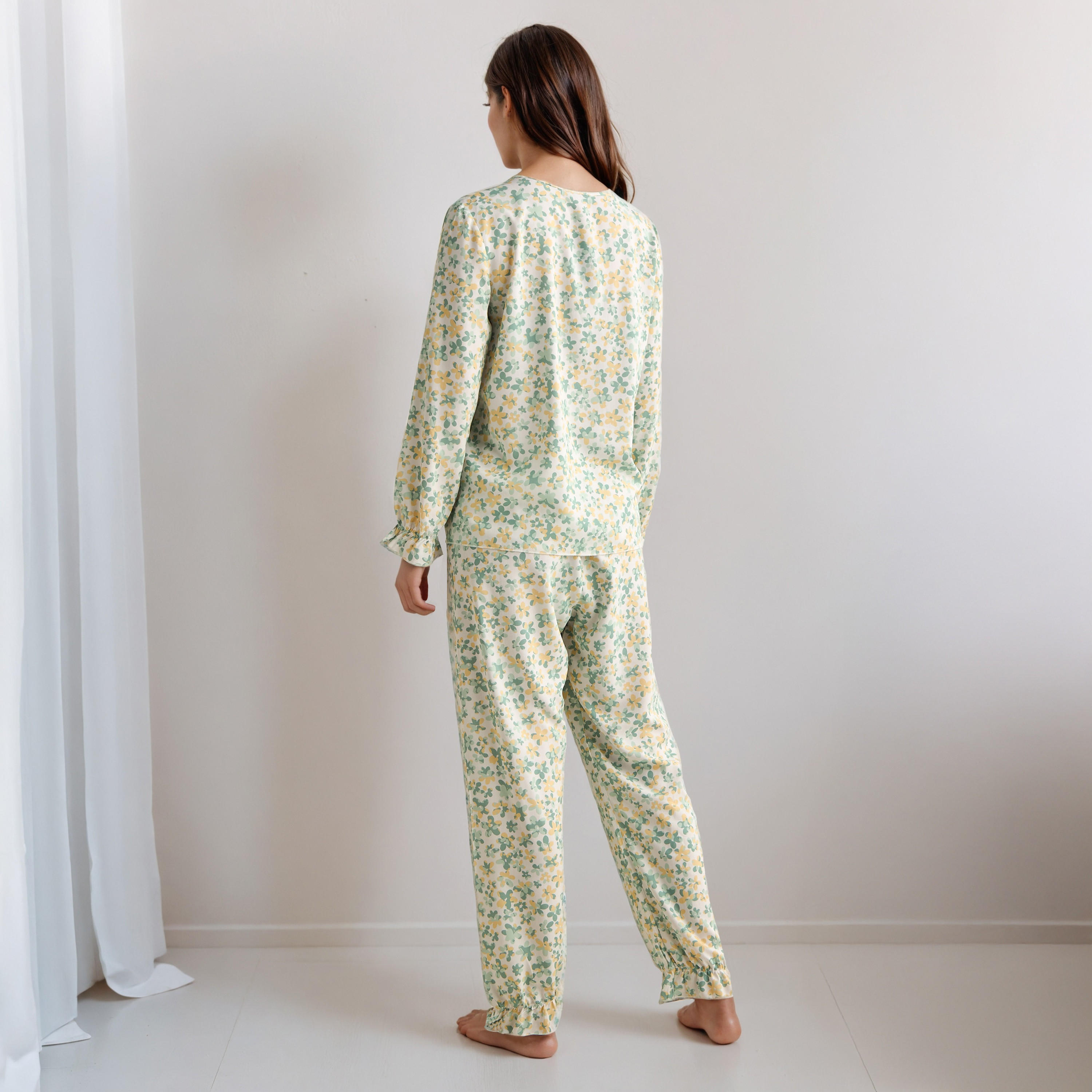 Pyjama Set Top & Trousers-women-clothing-nightwear-pyjamas-longsets-image-3