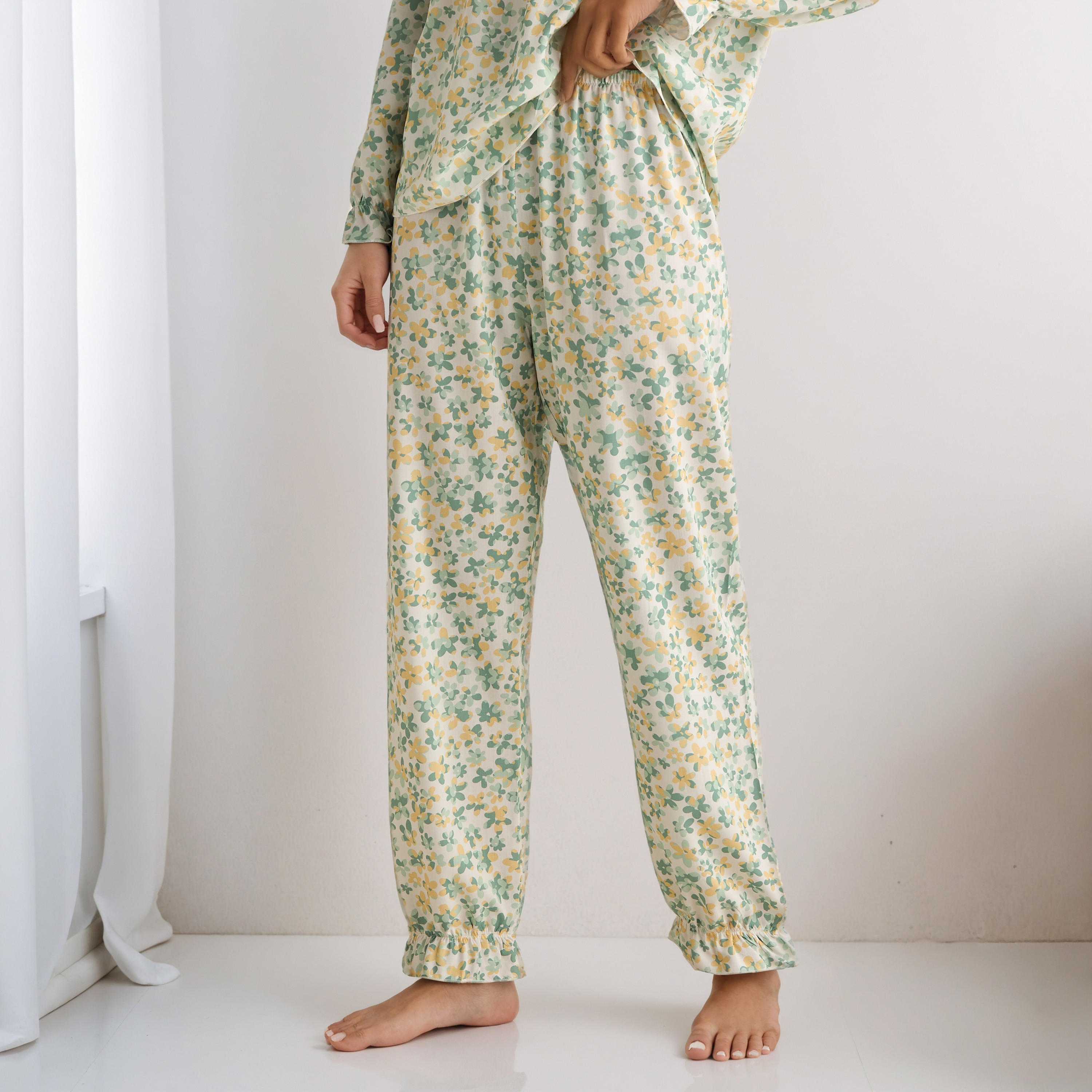 طقم بيجاما بلوزة وبنطلون-women-clothing-nightwear-pyjamas-longsets-image-4