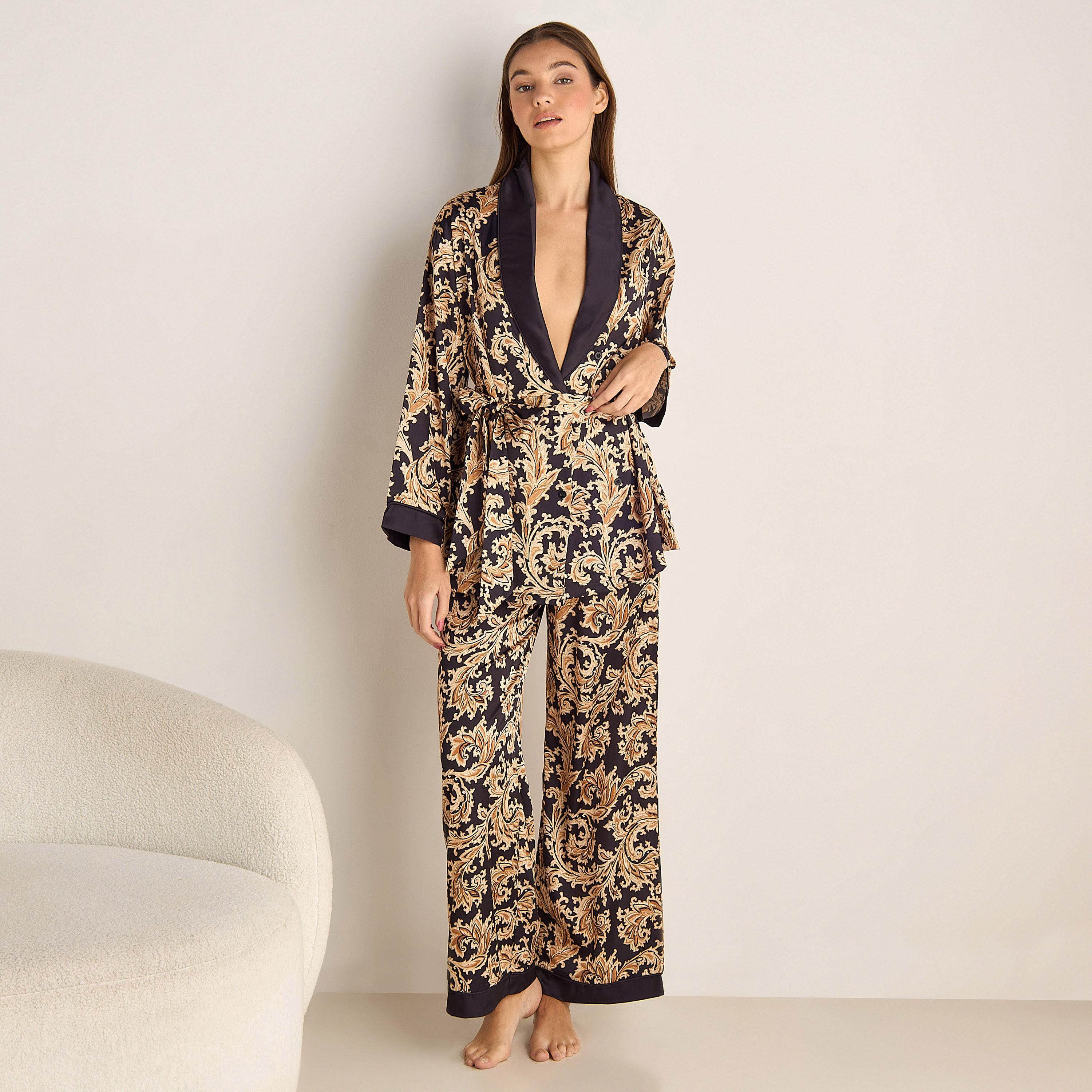 طقم بيجاما بطبعات زهور-women-clothing-nightwear-pyjamas-longsets-image-1