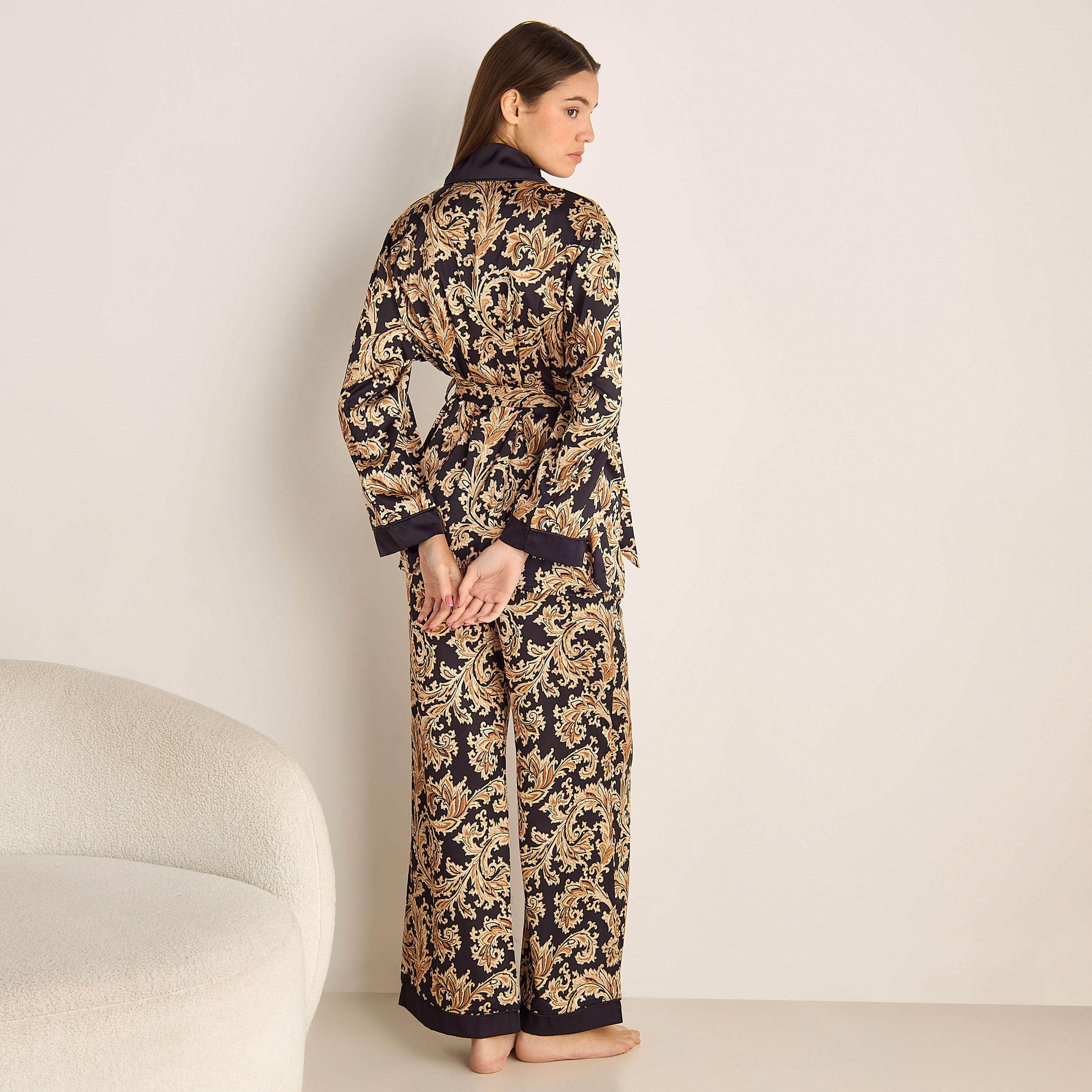 طقم بيجاما بطبعات زهور-women-clothing-nightwear-pyjamas-longsets-image-3