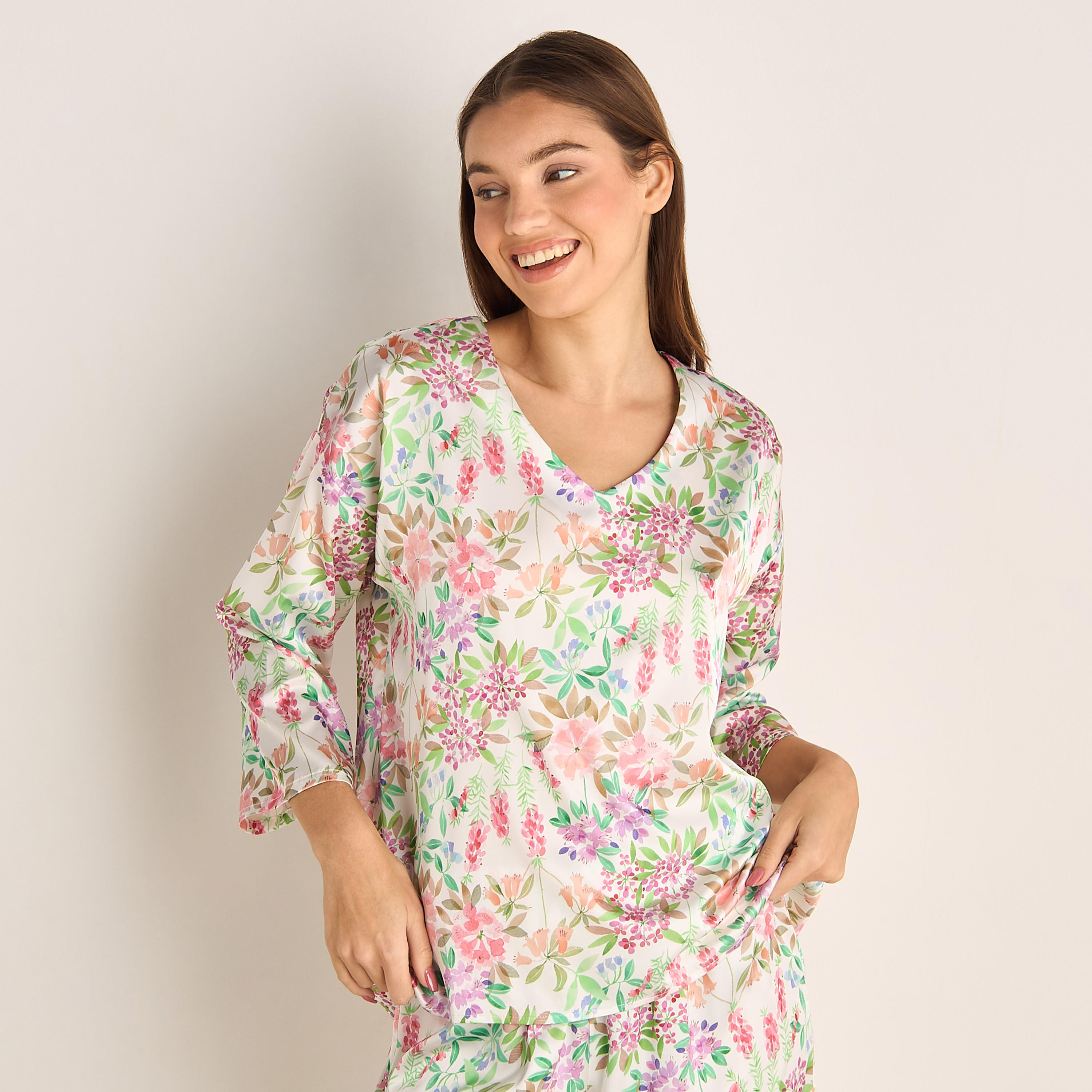Pyjama Set V-neck Top & Trousers-women-clothing-nightwear-pyjamas-longsets-image-2