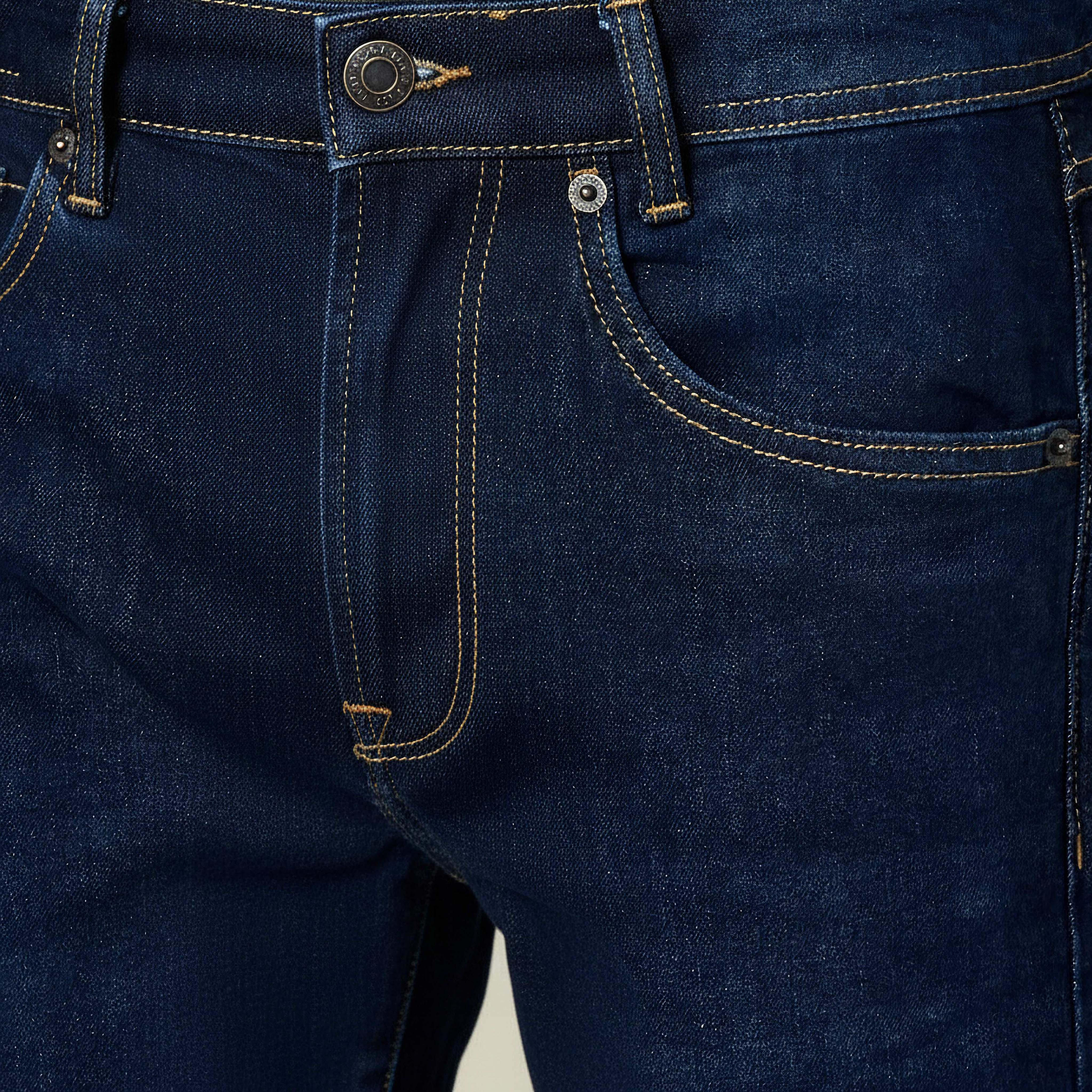 بنطلون جينز بقصة مستقيمة وخصر متوسط للرجال-men-clothing-bottoms-jeans-image-1