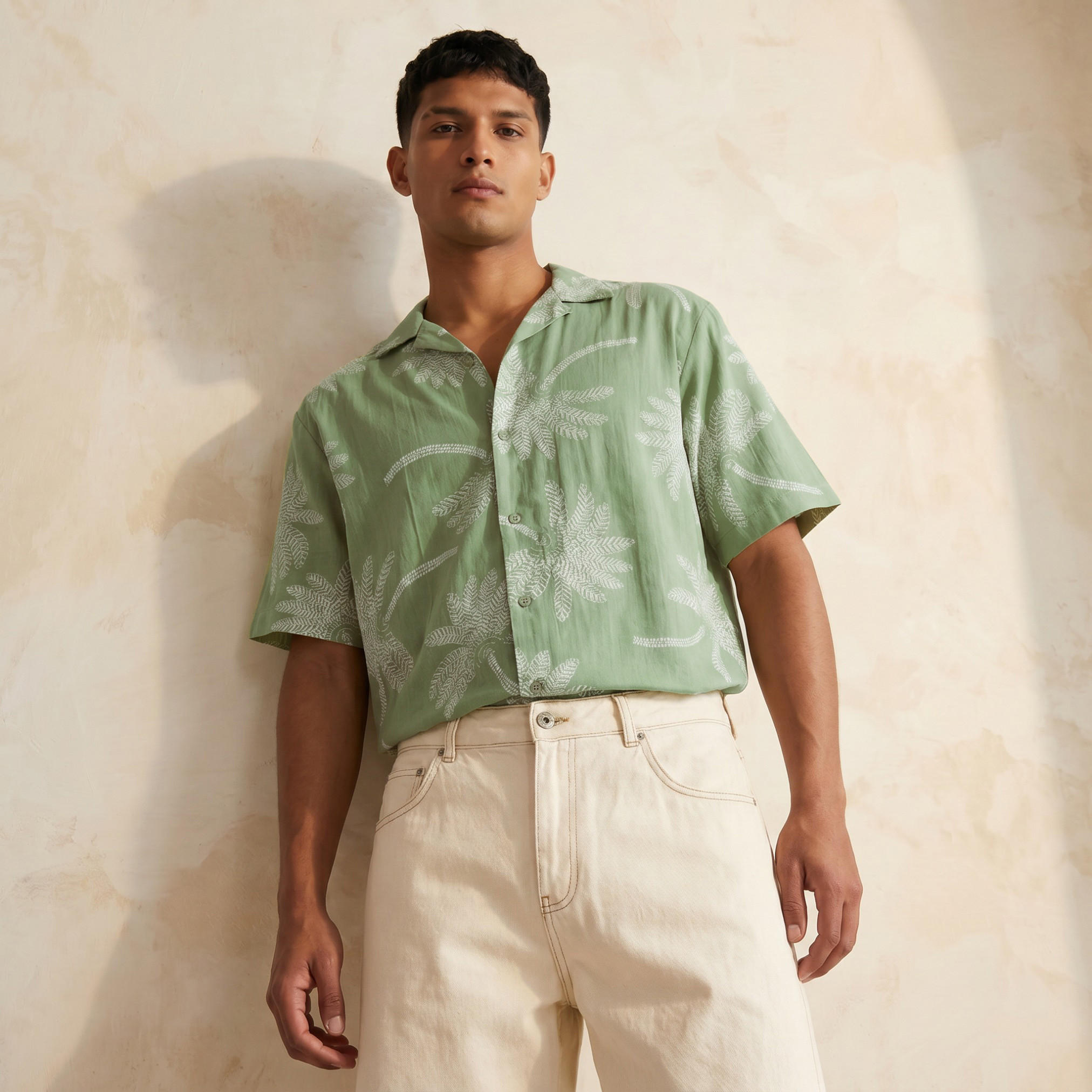 Men Camp Collar Palm Tree Print Short Sleeves Resort Shirt-men-clothing-shirts-image-1