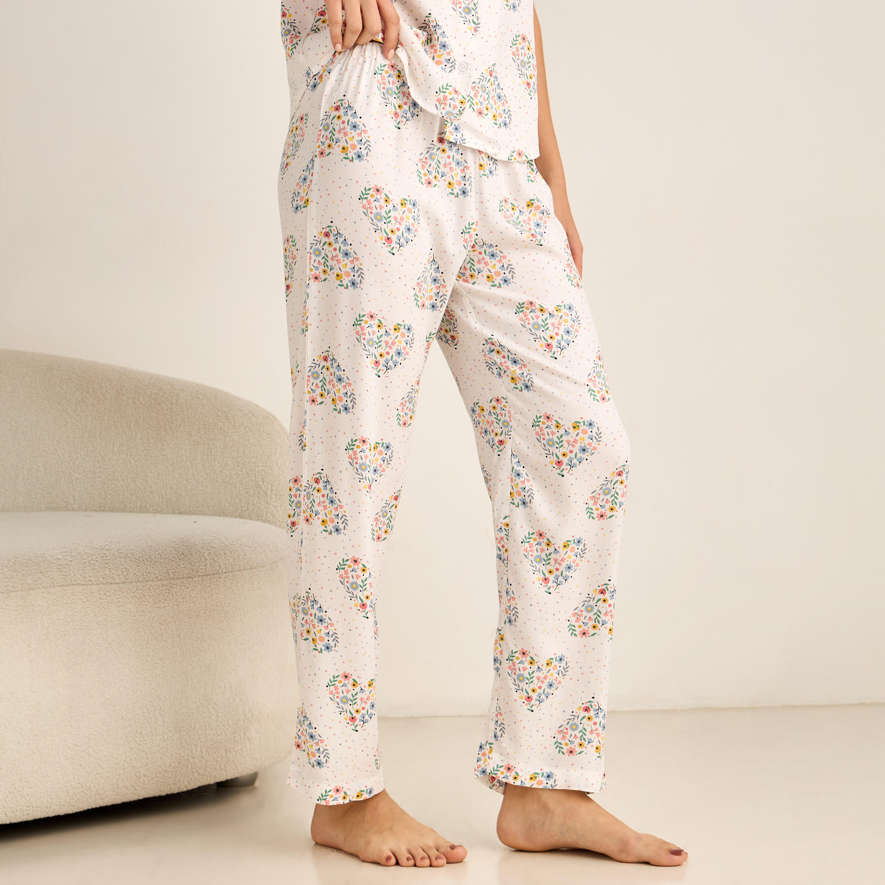 طقم بيجاما قميص بأزرار وبنطلون من فيسكوز-women-clothing-nightwear-pyjamas-longsets-image-3